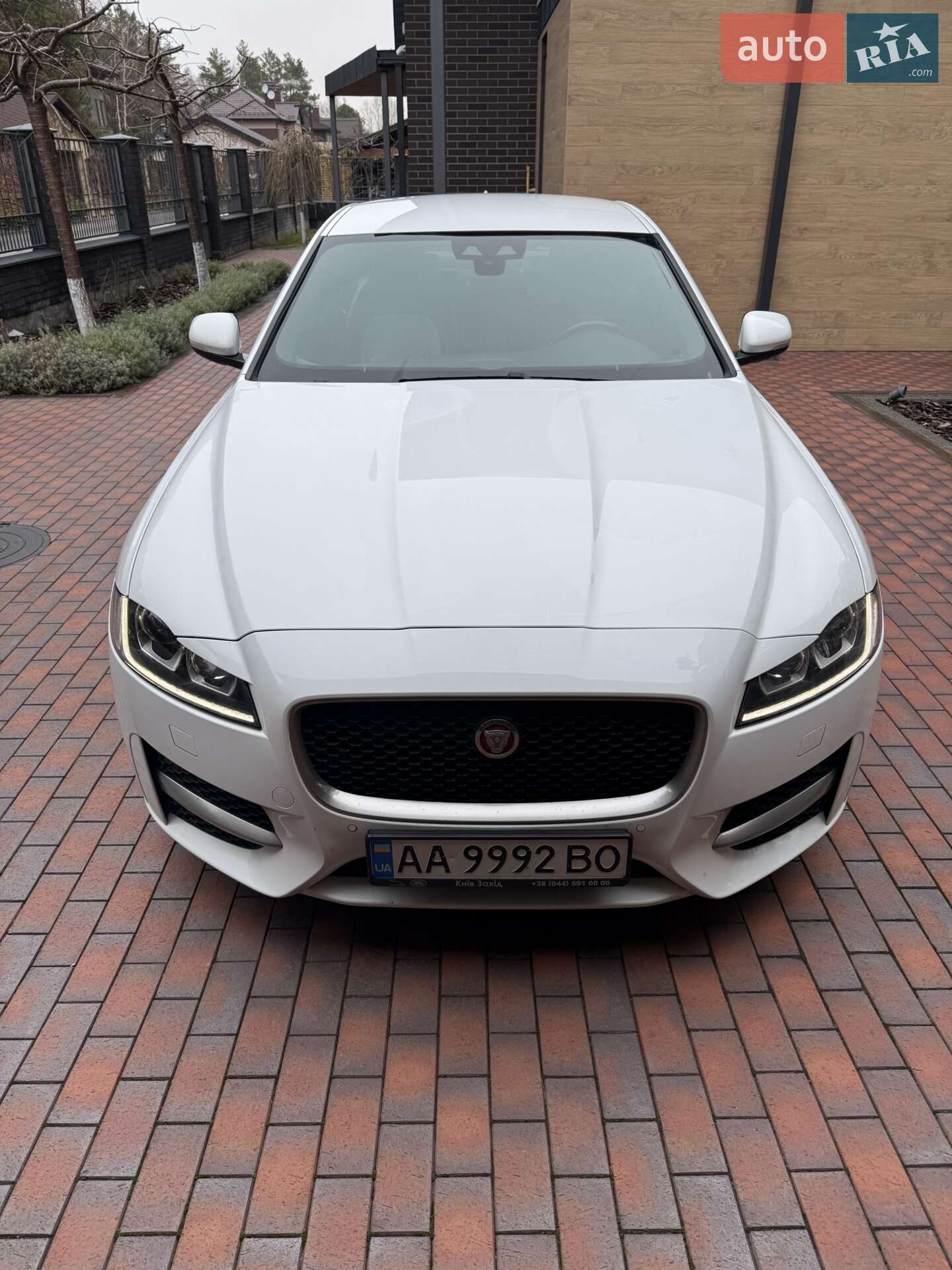 Jaguar XF 2017 VIN SAJBA4BN5JCY56093 фото оголошення 5 з 10