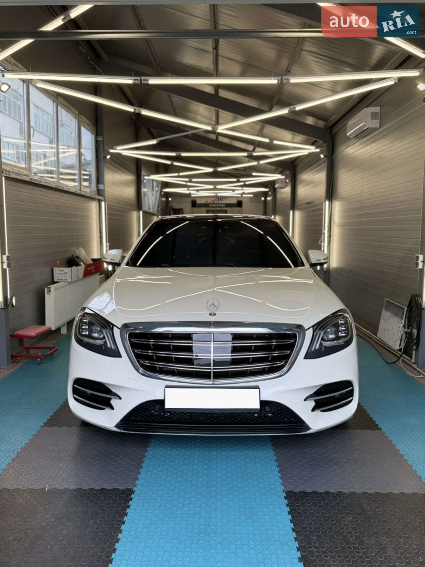 Mercedes-Benz S-Class 2018 VIN WDDUG8DB3JA418495 фото оголошення 3 з 14