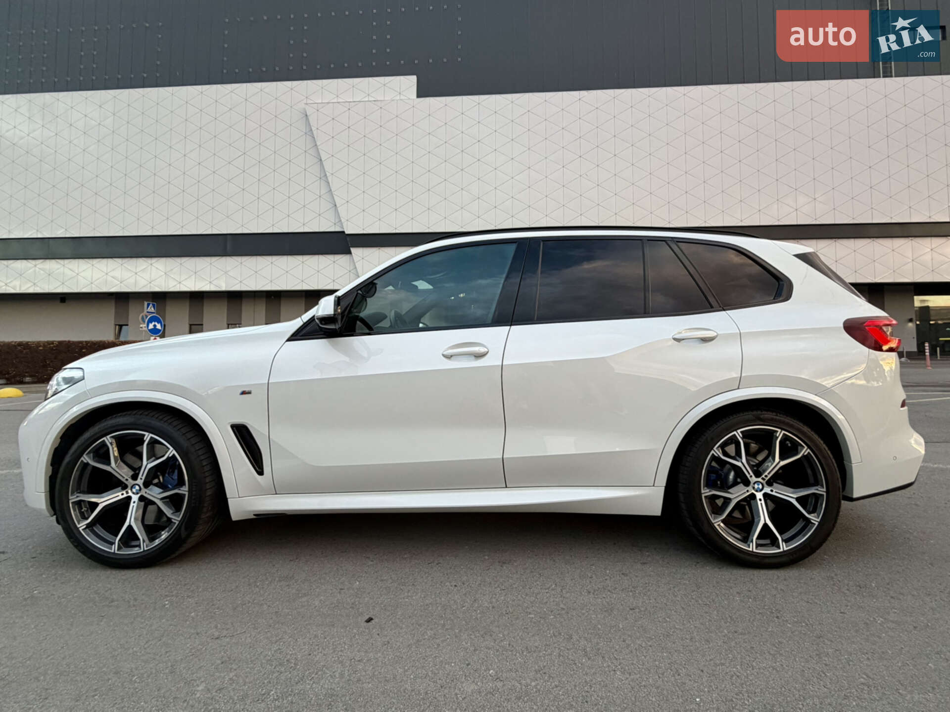BMW X5 2020 VIN WBACV010709D38259 фото оголошення 13 з 33