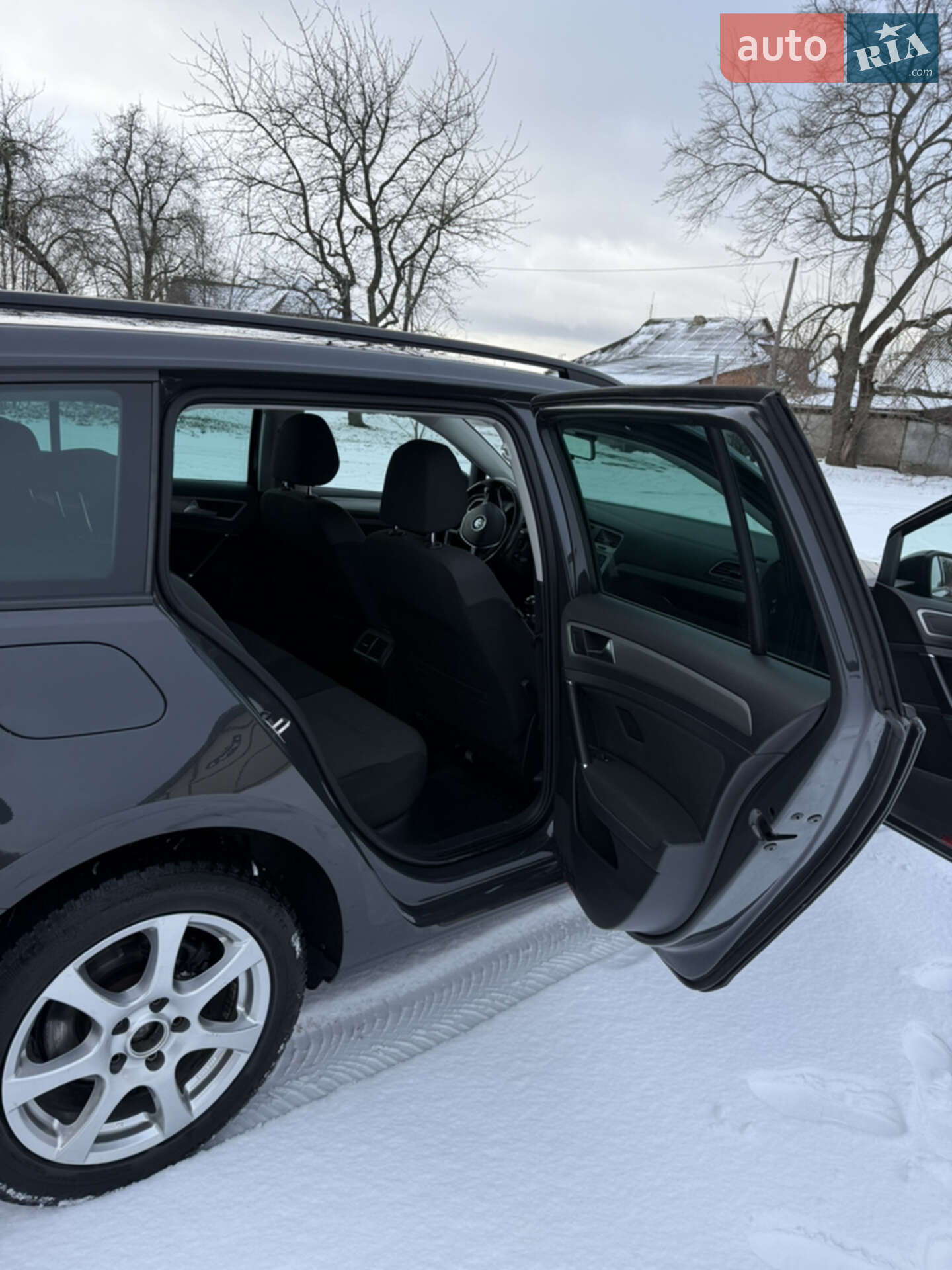 Volkswagen Golf 2013 VIN WVWZZZAUZEP550722 фото оголошення 12 з 31