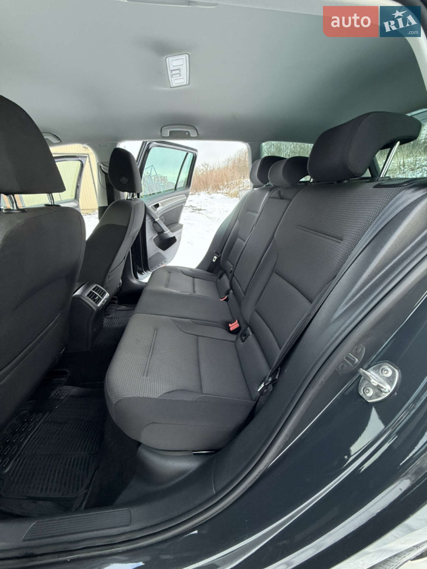 Volkswagen Golf 2013 VIN WVWZZZAUZEP550722 фото оголошення 21 з 31