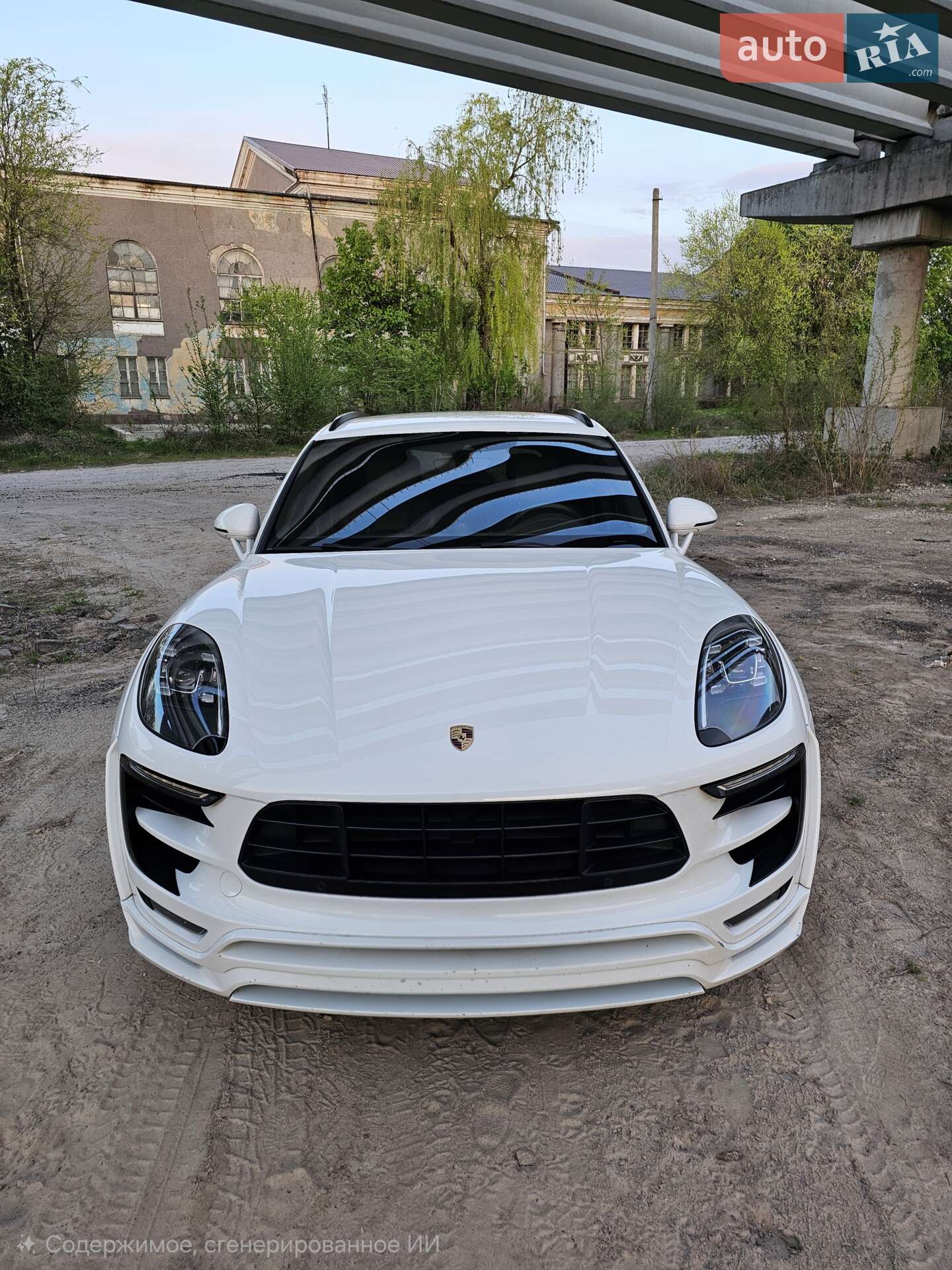 Porsche Macan 2016 VIN WP1ZZZ95ZHLB61179 фото оголошення 16 з 17
