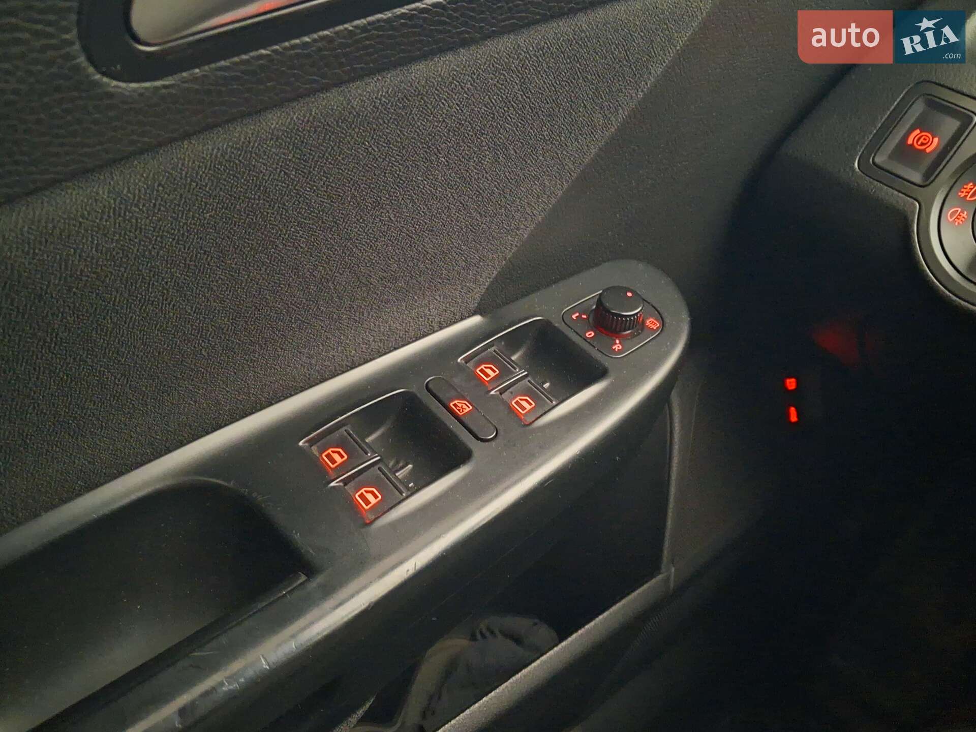 Volkswagen Passat 2010 VIN WVWZZZ3CZAE094714 фото оголошення 33 з 39