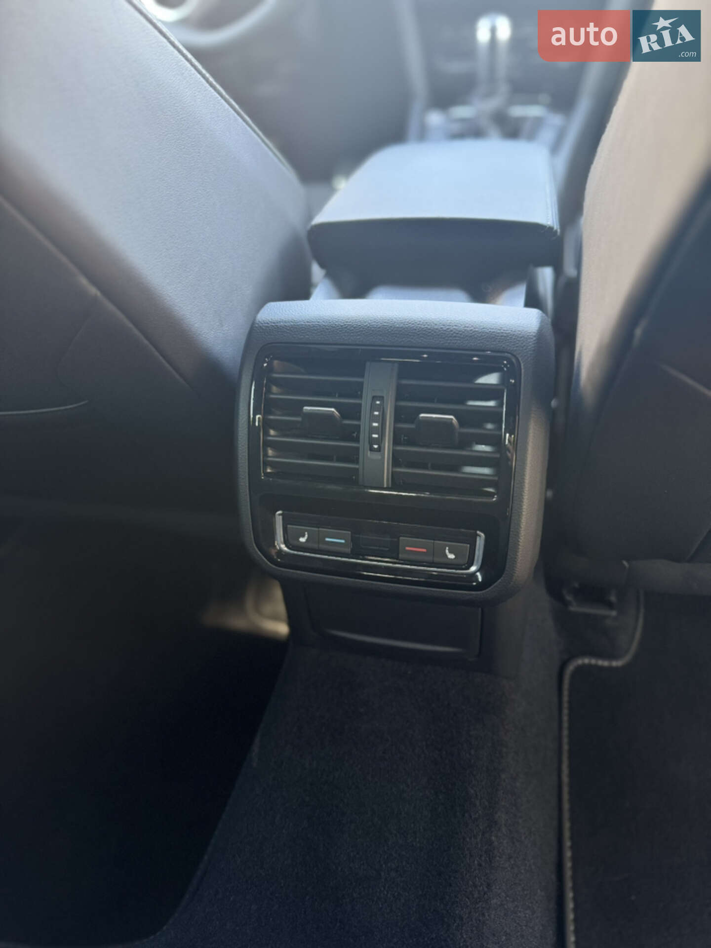 Volkswagen Arteon 2021 VIN WVWZZZ3HZME012941 фото оголошення 11 з 17