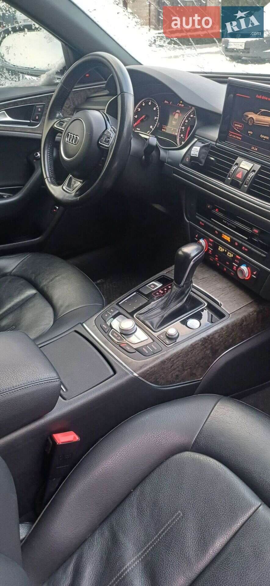 Audi A6 2016 VIN WAUG8AFC7HN015492 фото оголошення 26 з 35