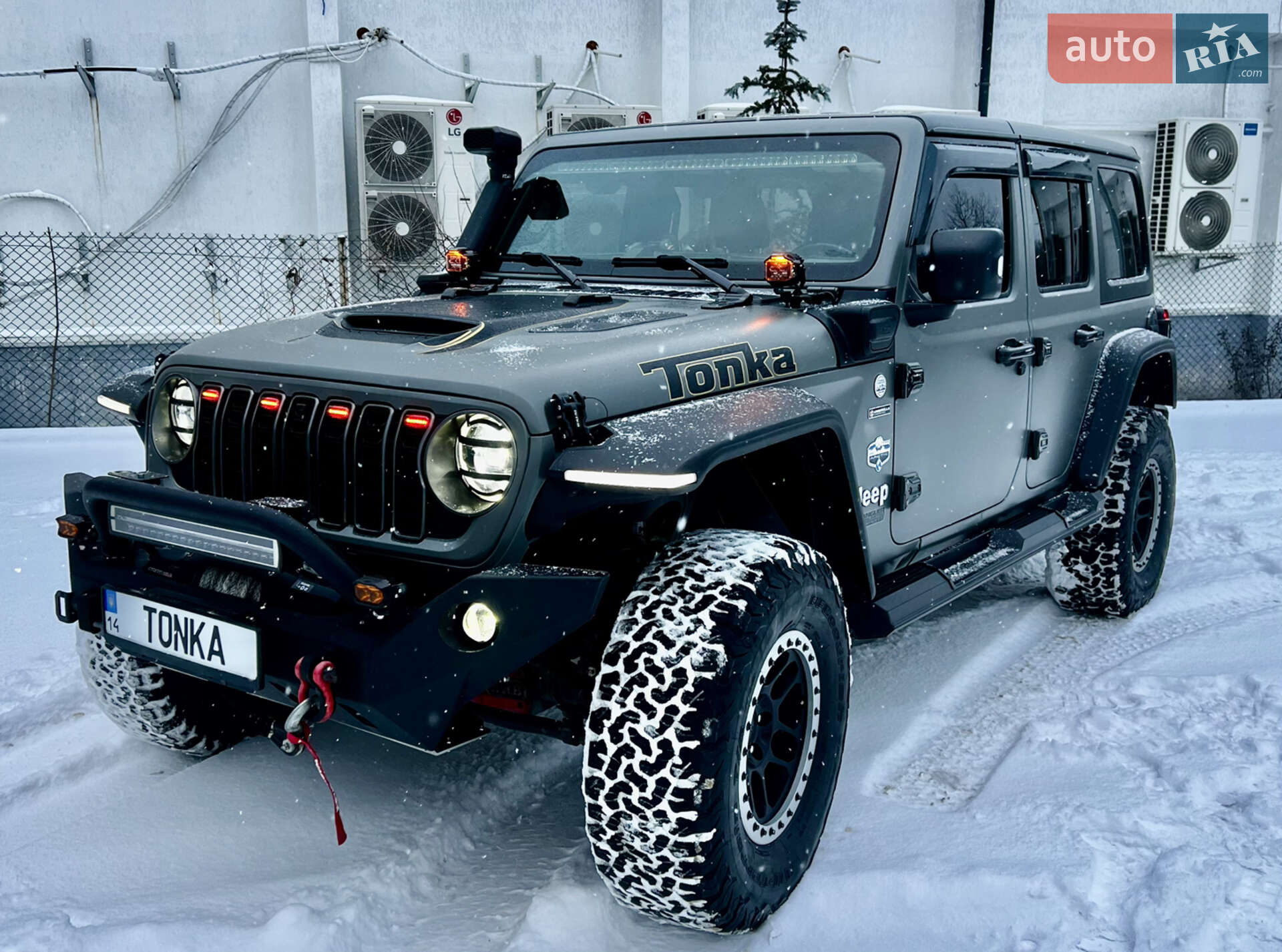 Jeep Wrangler 2018 VIN 1C4HJXDN0JW274926 фото оголошення 4 з 69
