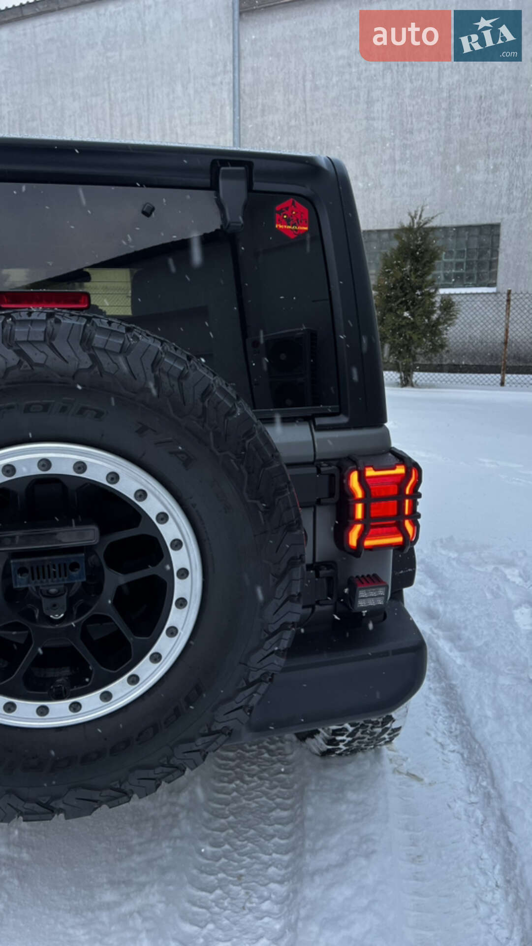 Jeep Wrangler 2018 VIN 1C4HJXDN0JW274926 фото оголошення 12 з 69