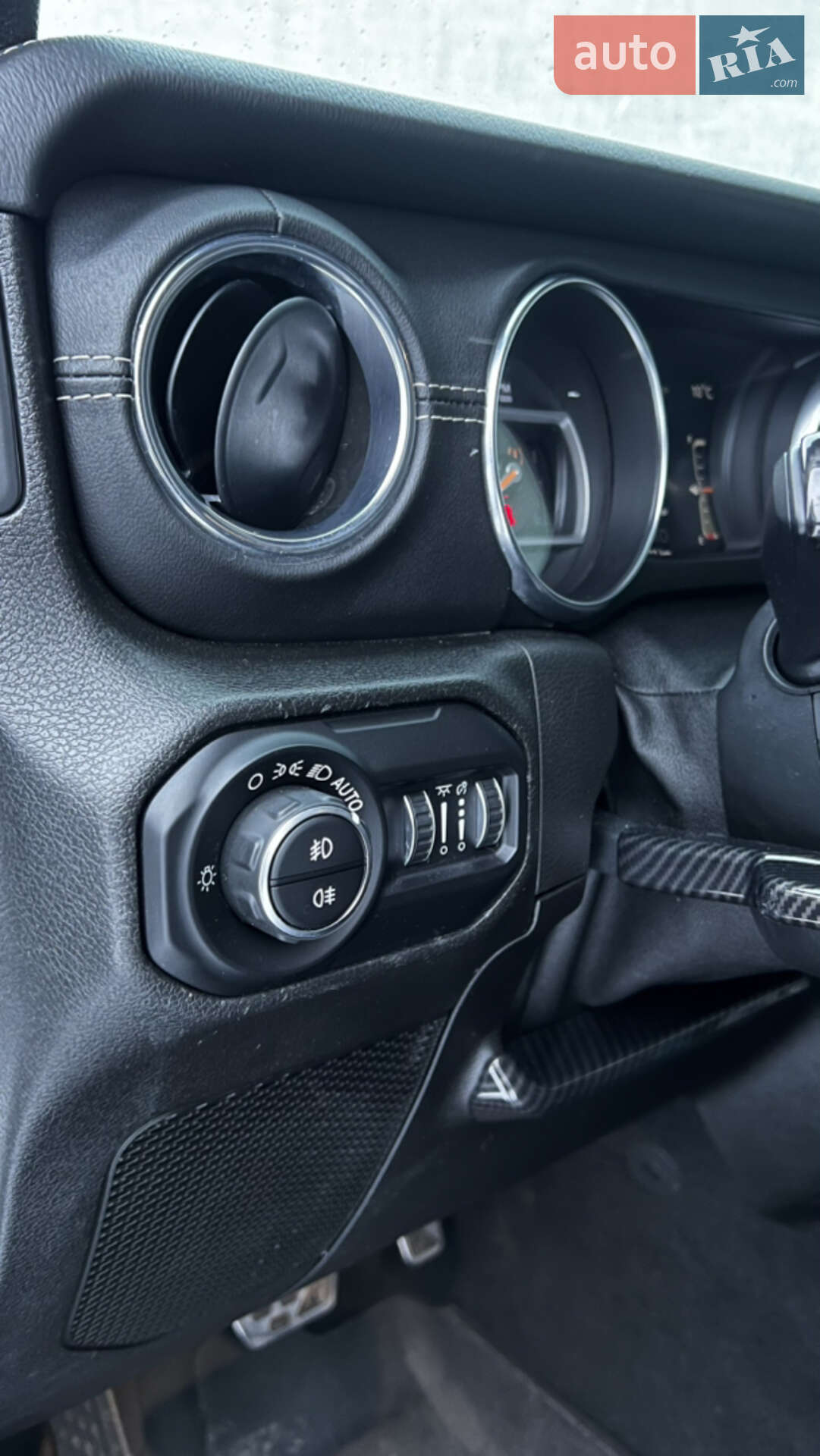 Jeep Wrangler 2018 VIN 1C4HJXDN0JW274926 фото оголошення 58 з 69