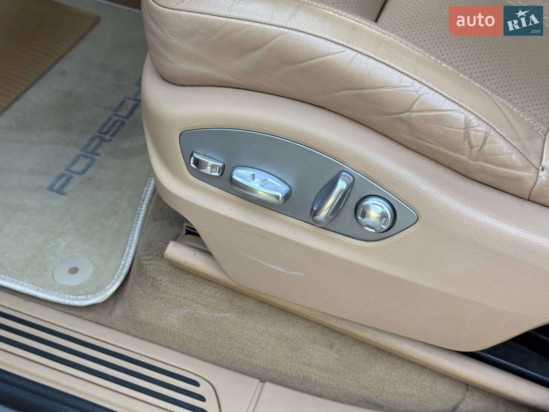 Porsche Cayenne 2012 VIN WP1AA2A27CLA10037 фото оголошення 19 з 53
