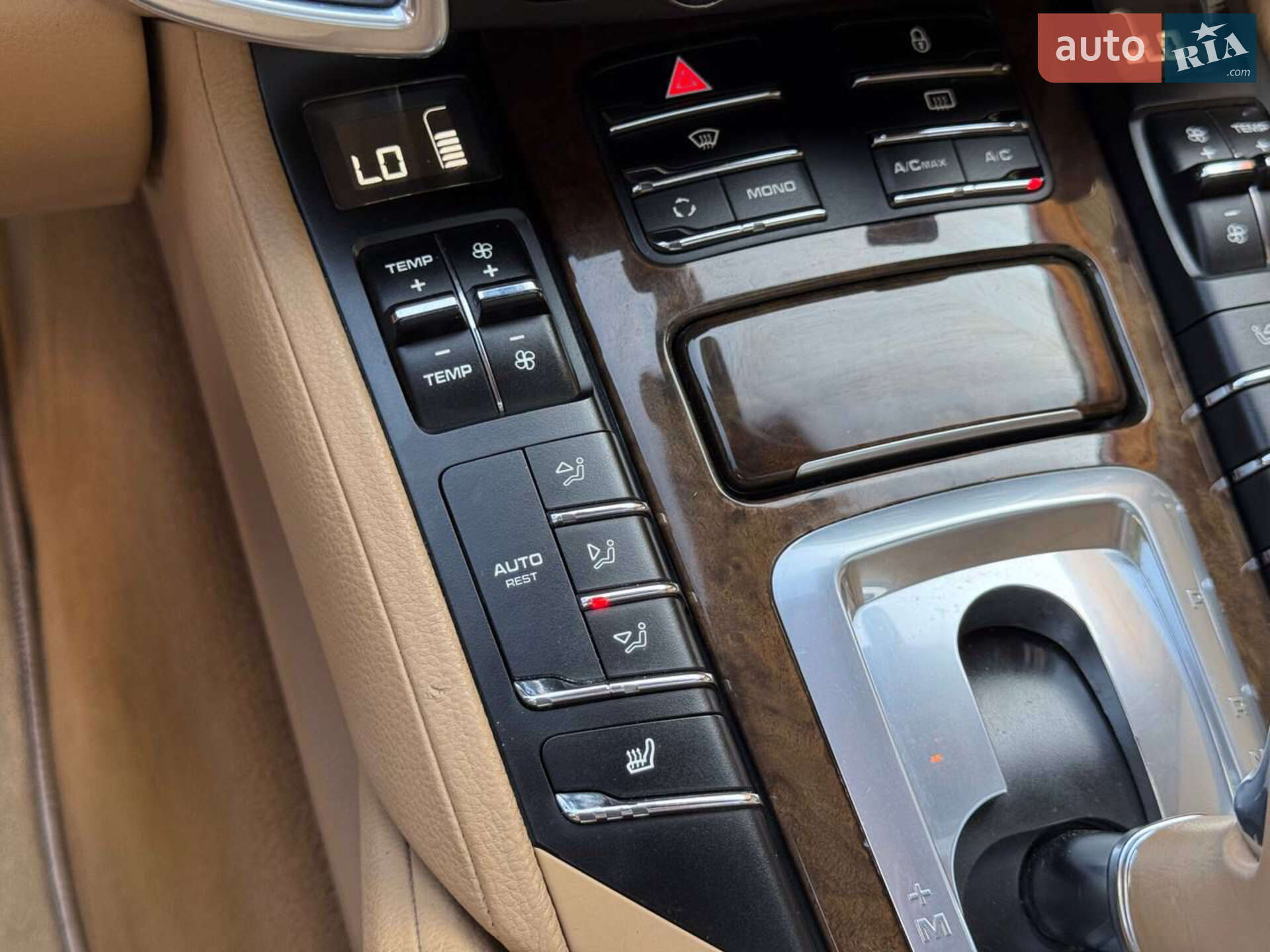 Porsche Cayenne 2012 VIN WP1AA2A27CLA10037 фото оголошення 27 з 53