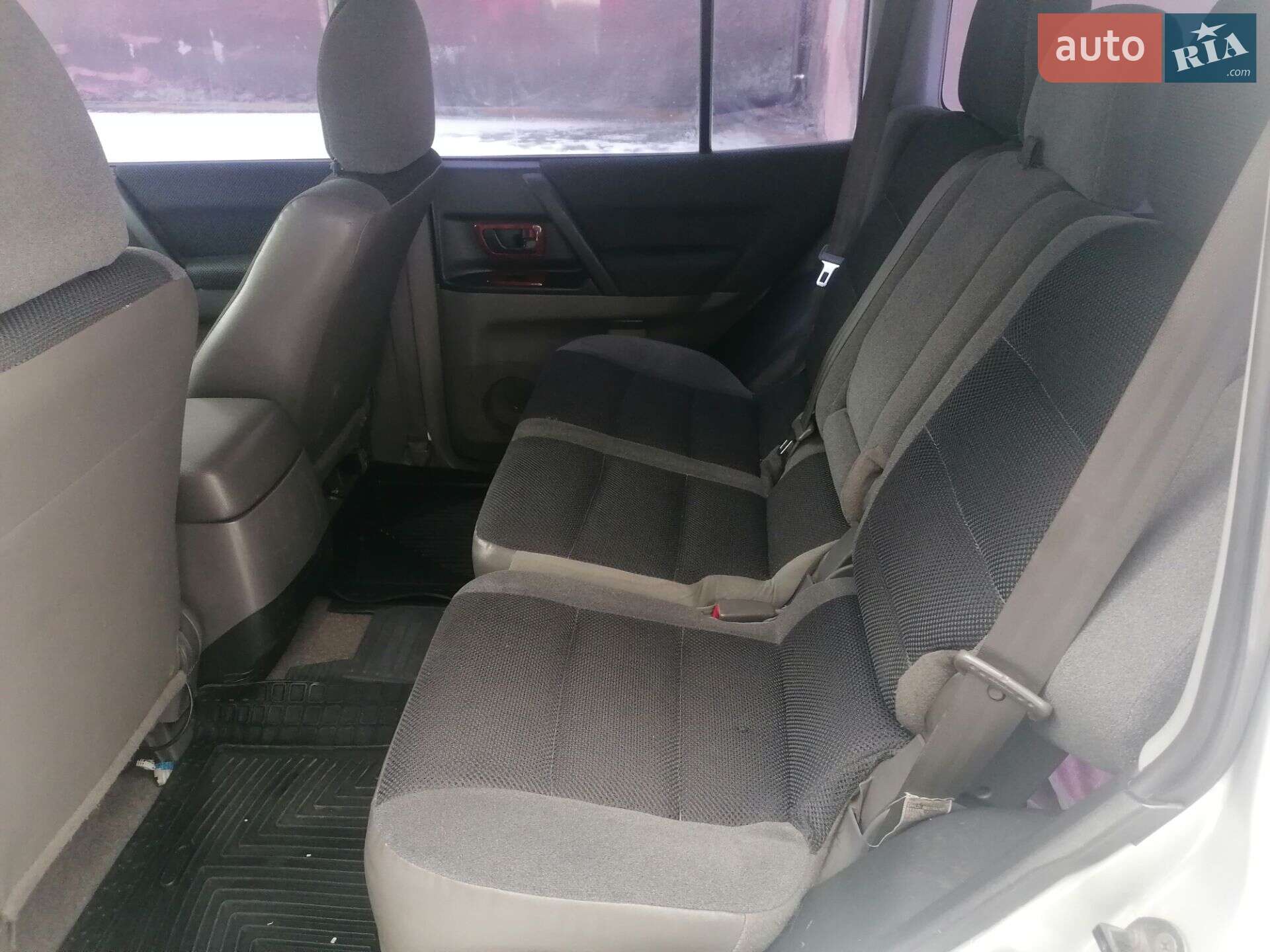 Mitsubishi Pajero Wagon 2000 VIN JMBLNV74W1J000261 фото оголошення 62 з 66