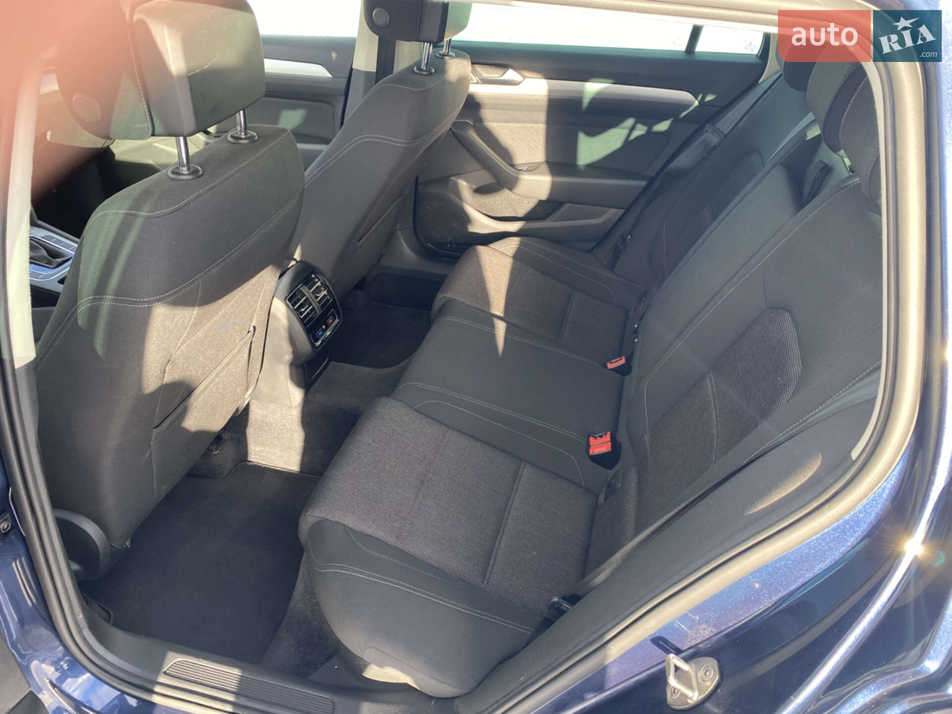 Volkswagen Passat 2015 VIN WVWZZZ3CZFE507319 фото оголошення 29 з 34