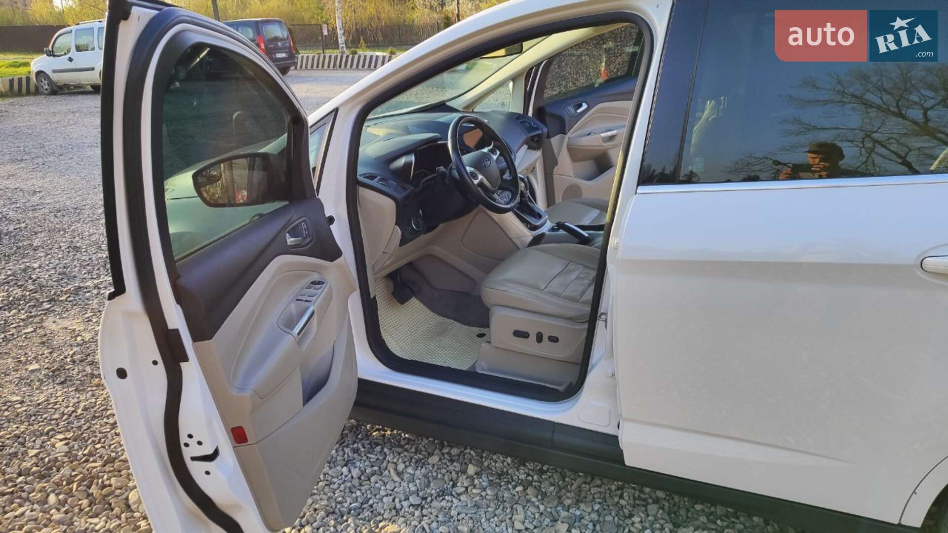 Ford C-Max 2015 VIN 1FADP5CU0FL107331 фото оголошення 9 з 19