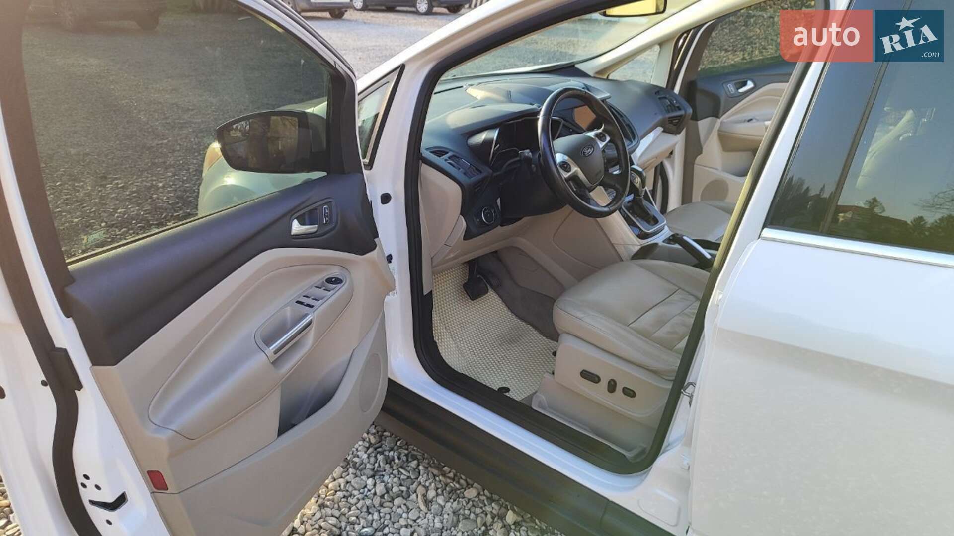 Ford C-Max 2015 VIN 1FADP5CU0FL107331 фото оголошення 11 з 19