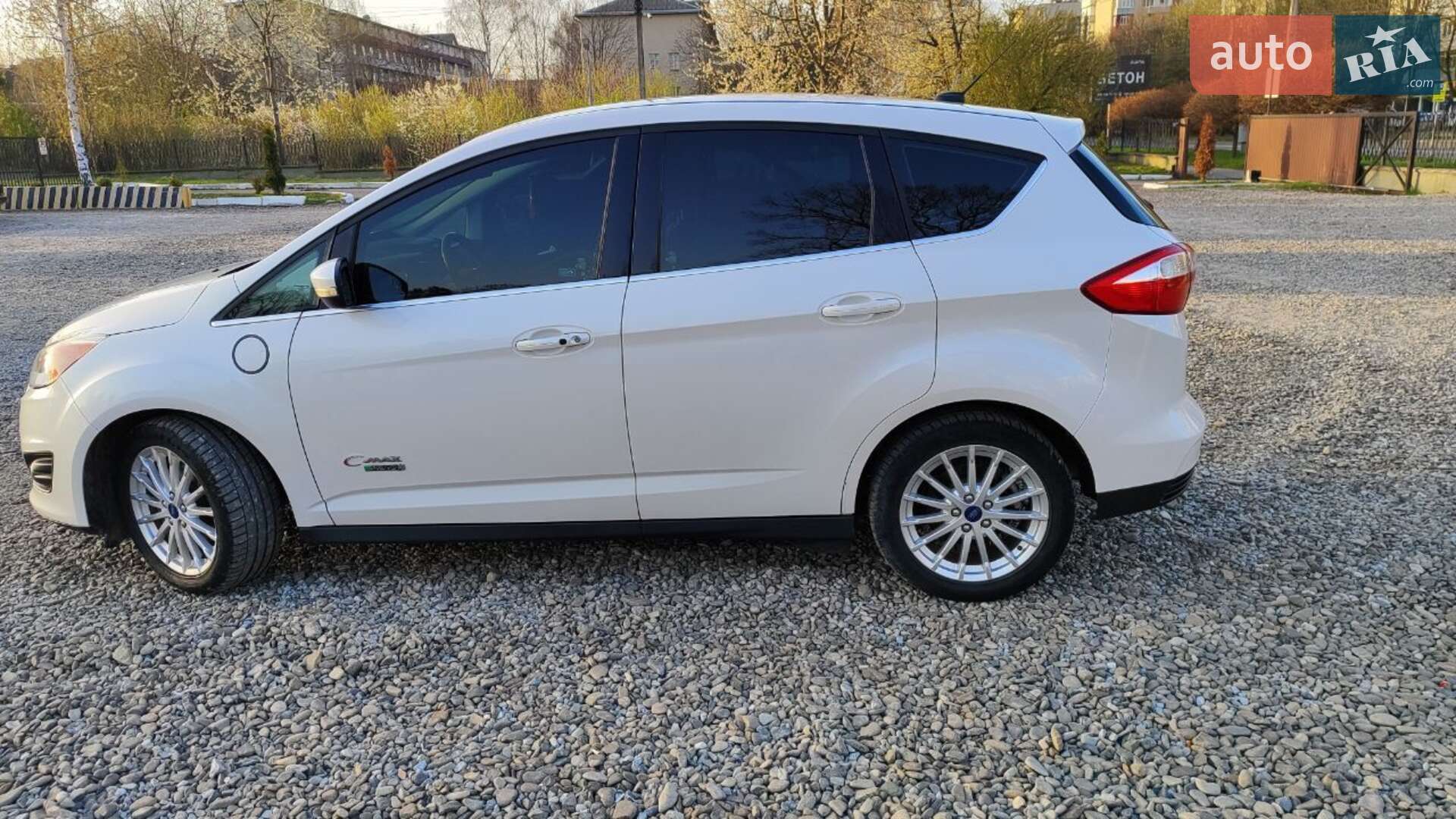 Ford C-Max 2015 VIN 1FADP5CU0FL107331 фото оголошення 2 з 19