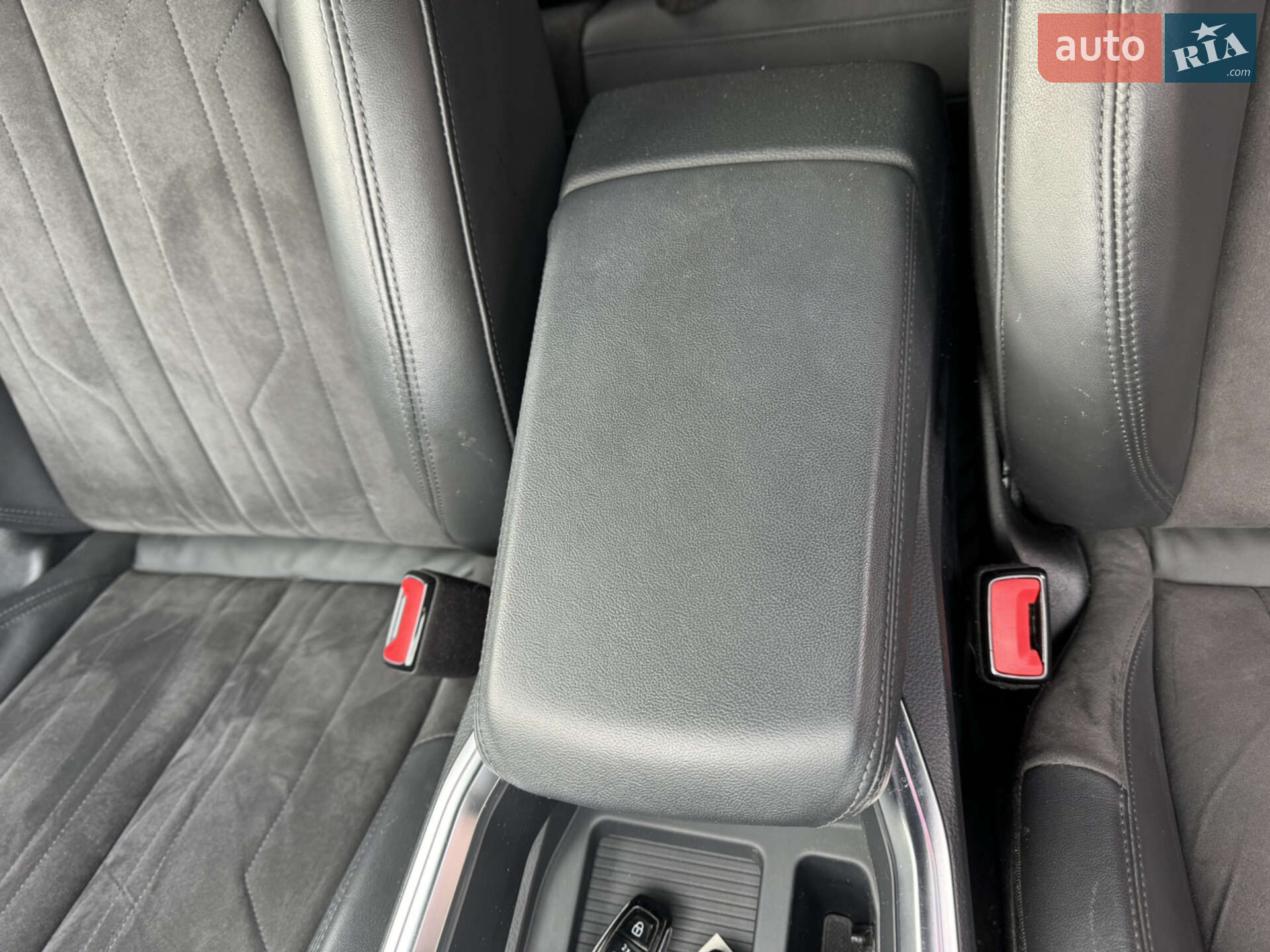 Audi e-tron Sportback 2020 VIN WAUZZZGE1LB037079 фото оголошення 34 з 69