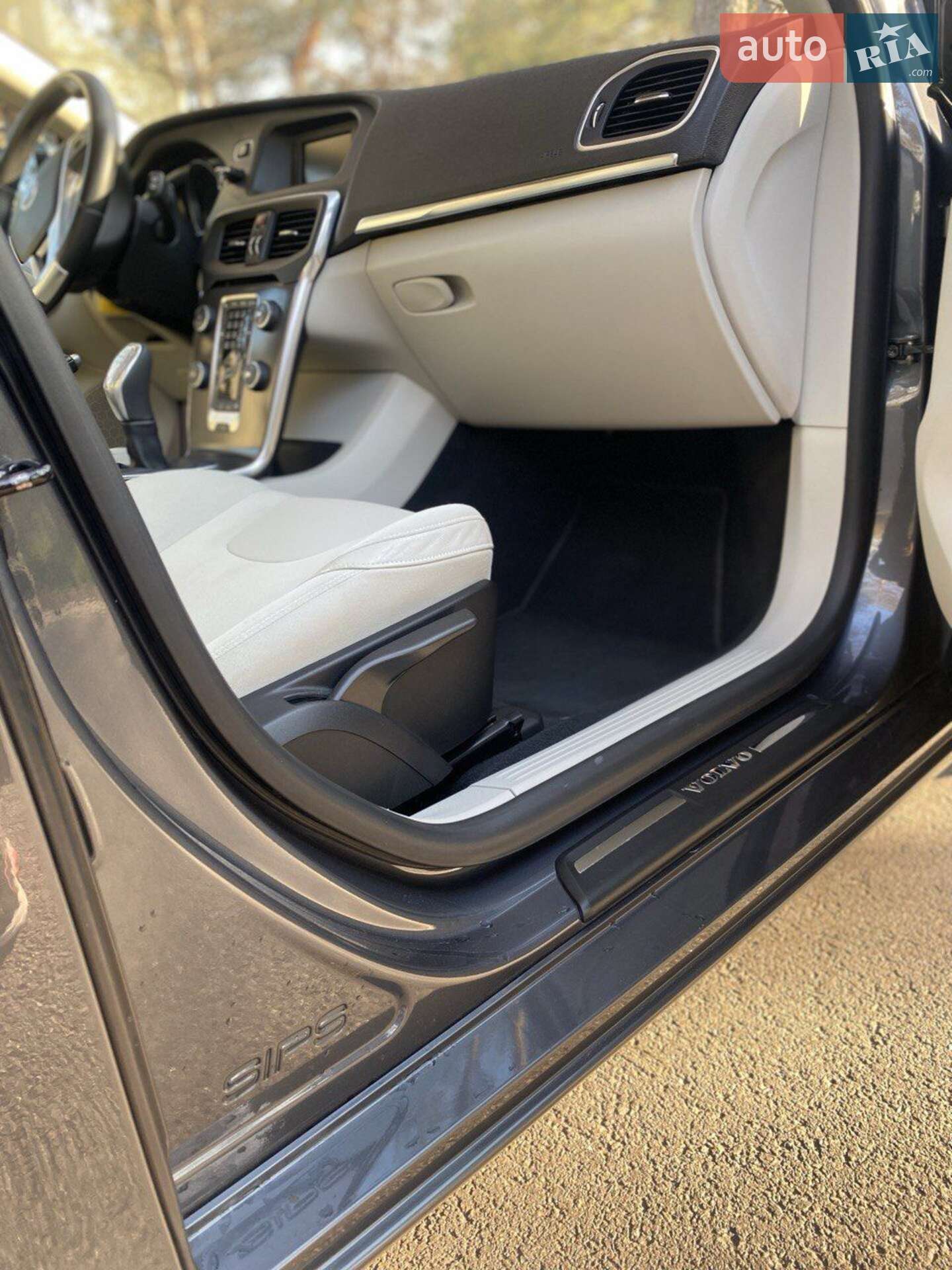 Volvo V40 2013 VIN YV1MV8481D2040659 фото оголошення 13 з 16