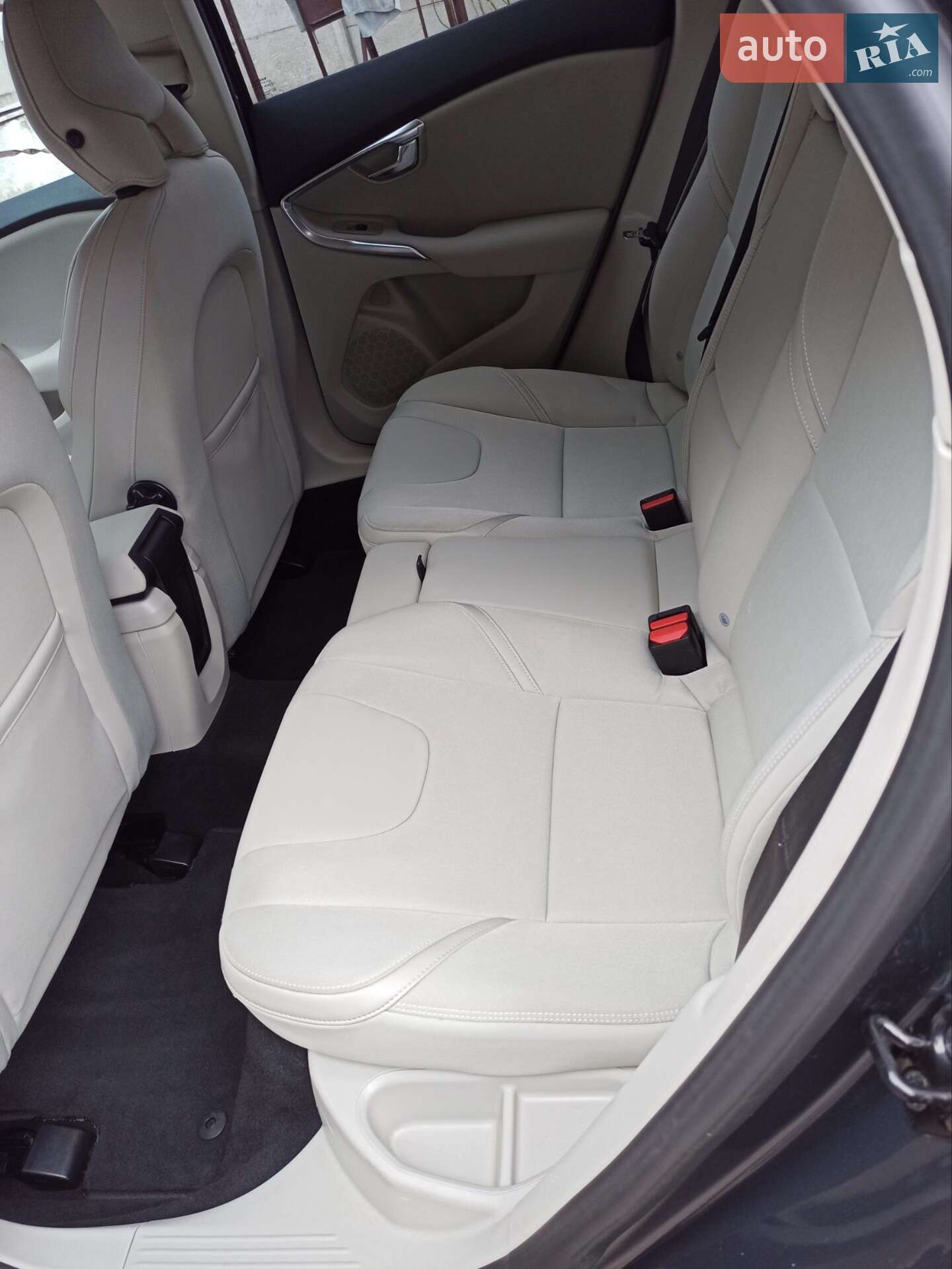 Volvo V40 2013 VIN YV1MV8481D2040659 фото оголошення 15 з 16