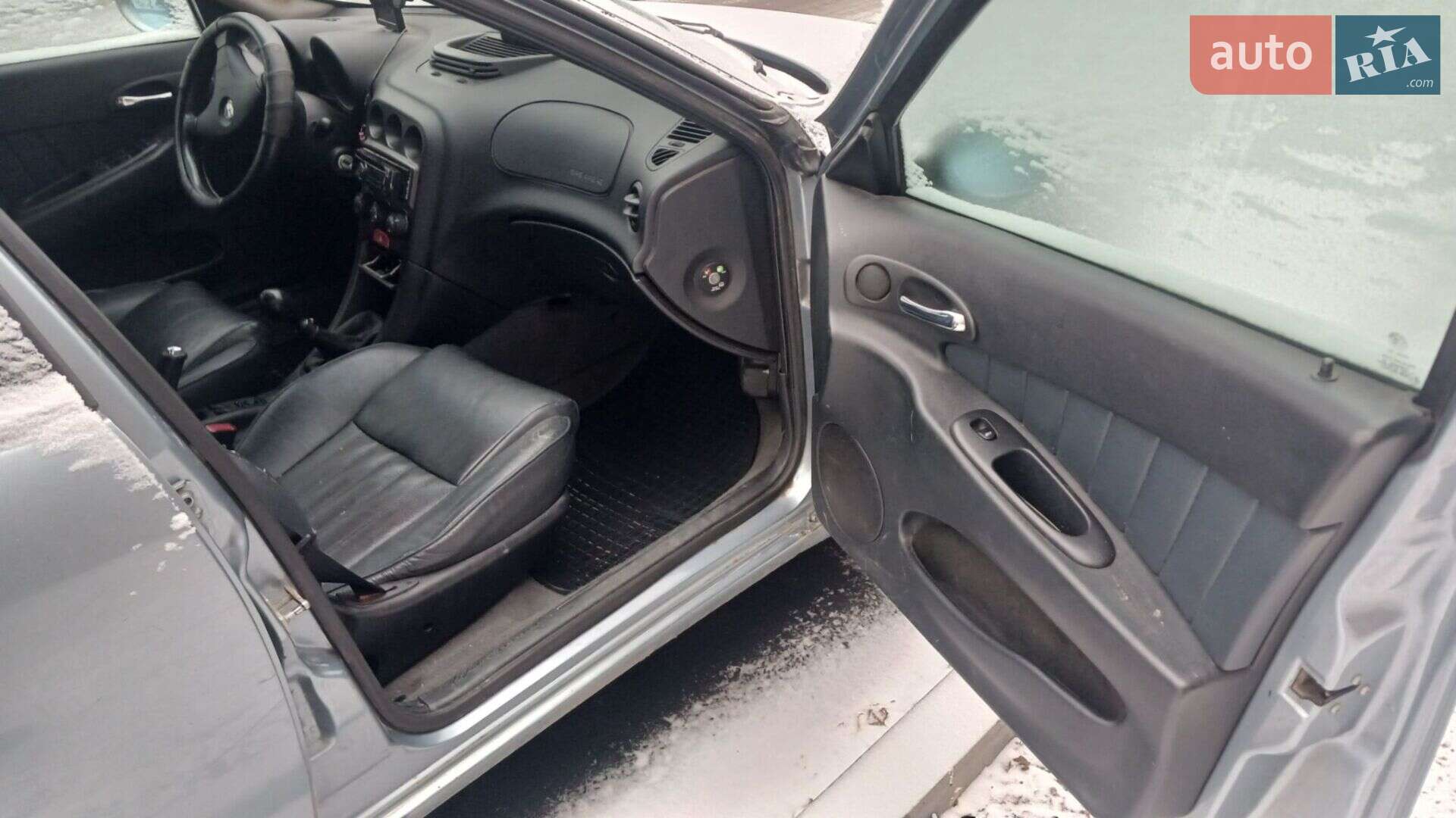 Alfa Romeo 156 2001 VIN ZAR93200001258675 фото оголошення 9 з 11