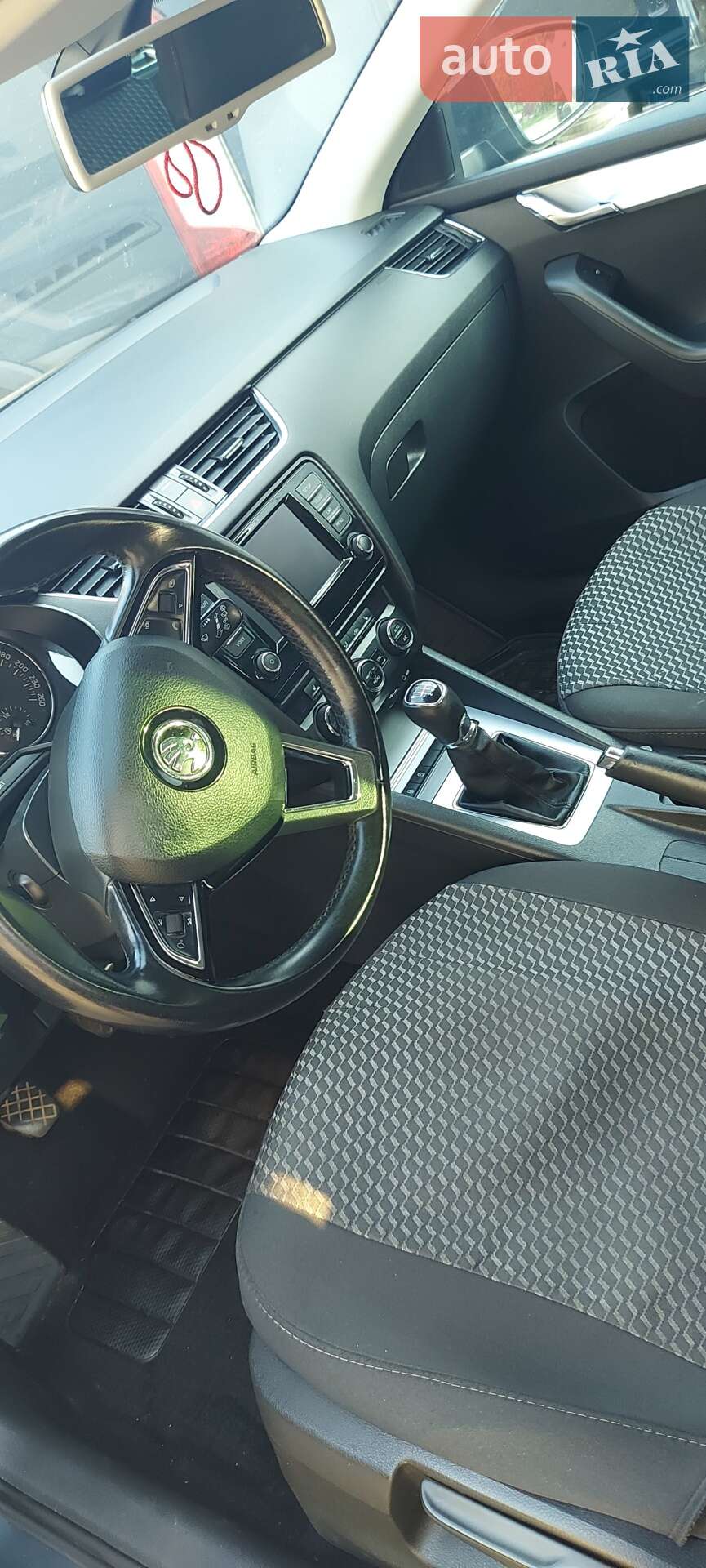 Skoda Octavia 2016 VIN TMB1JCNE8G0236462 фото оголошення 16 з 37