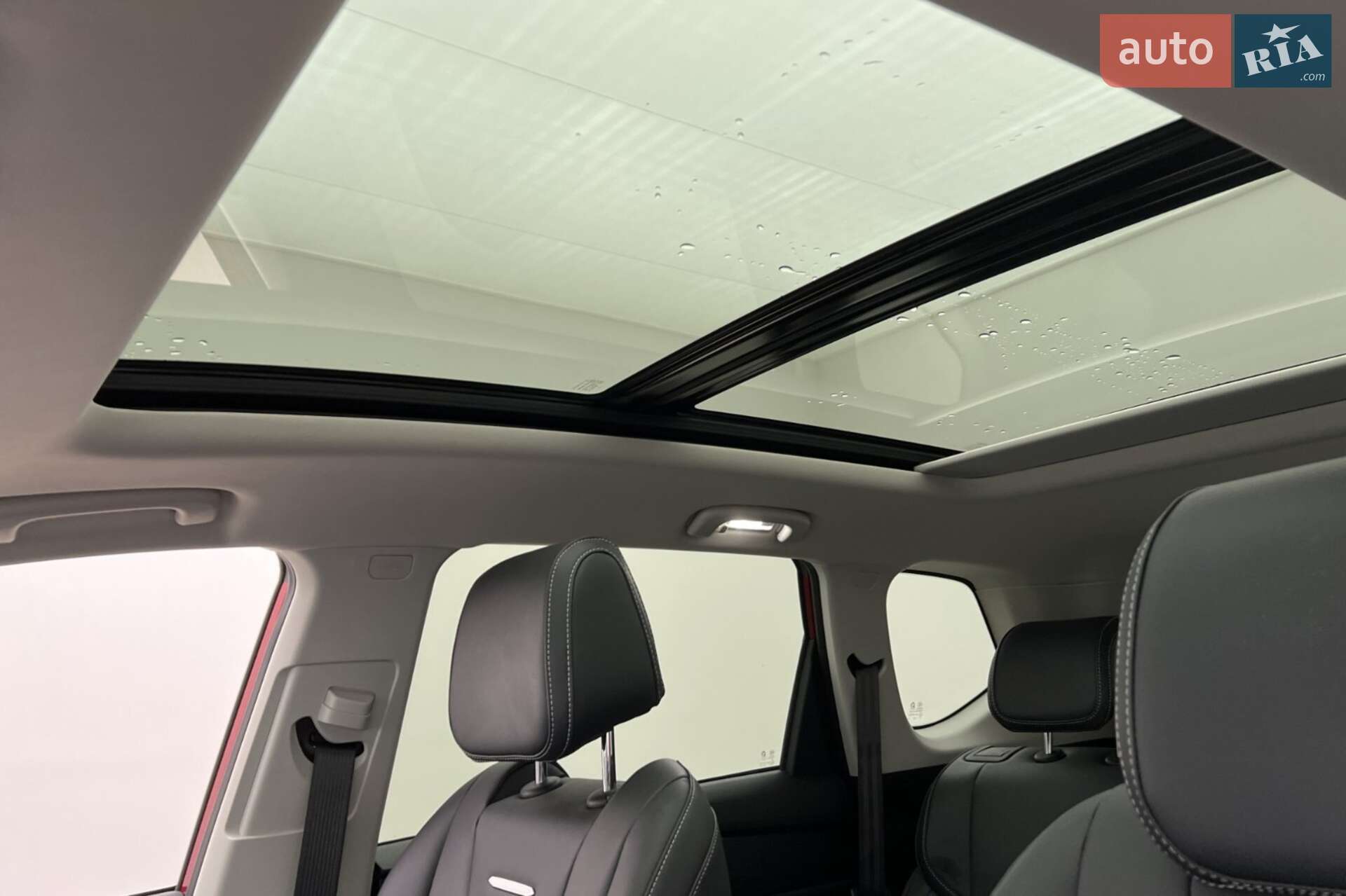 Maxus Euniq 6 2022 VIN LSKG47C10ND051766 фото оголошення 20 з 26