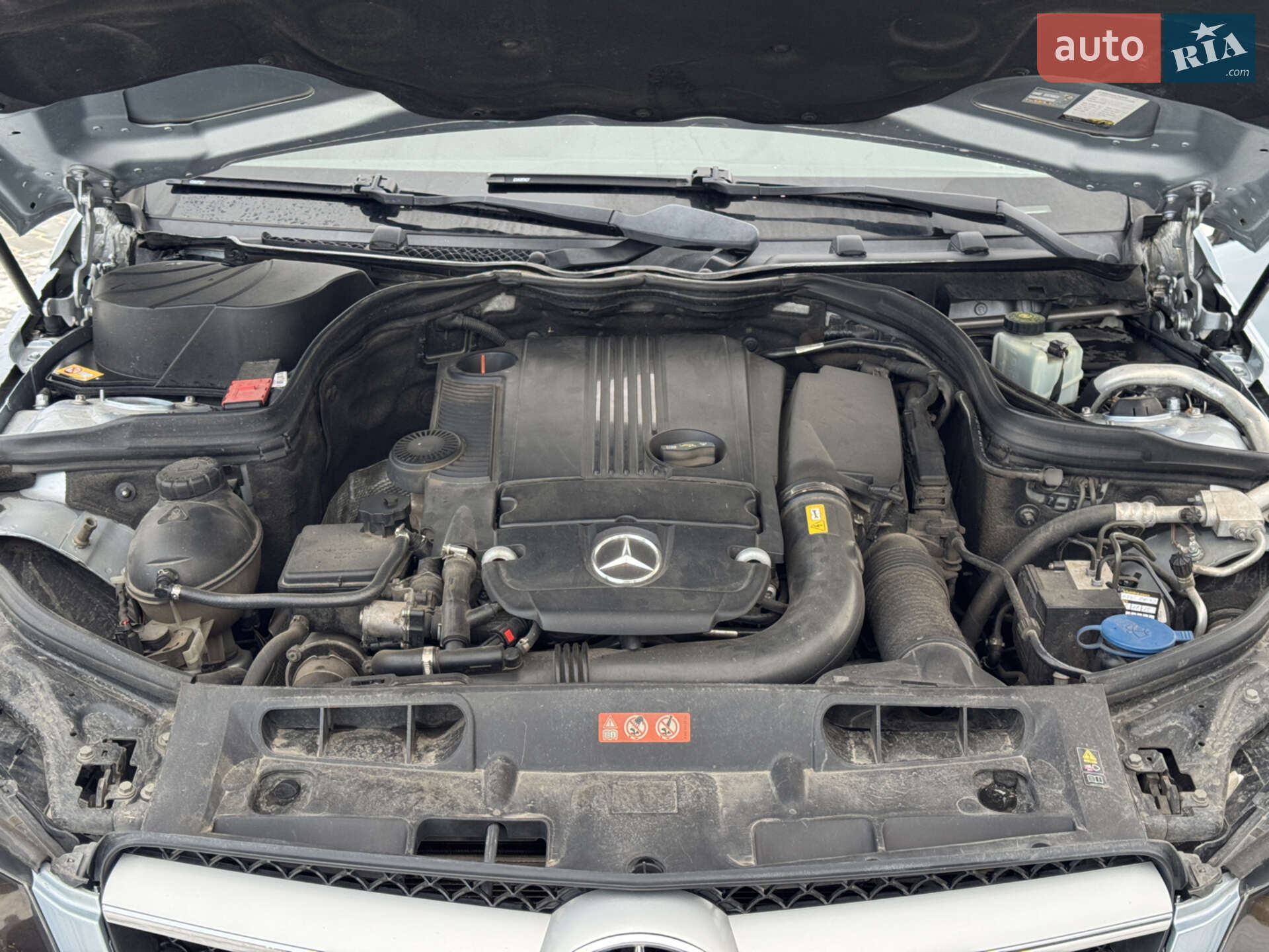 Mercedes-Benz C-Class 2012 VIN WDDGJ4HB3DG055327 фото оголошення 21 з 32