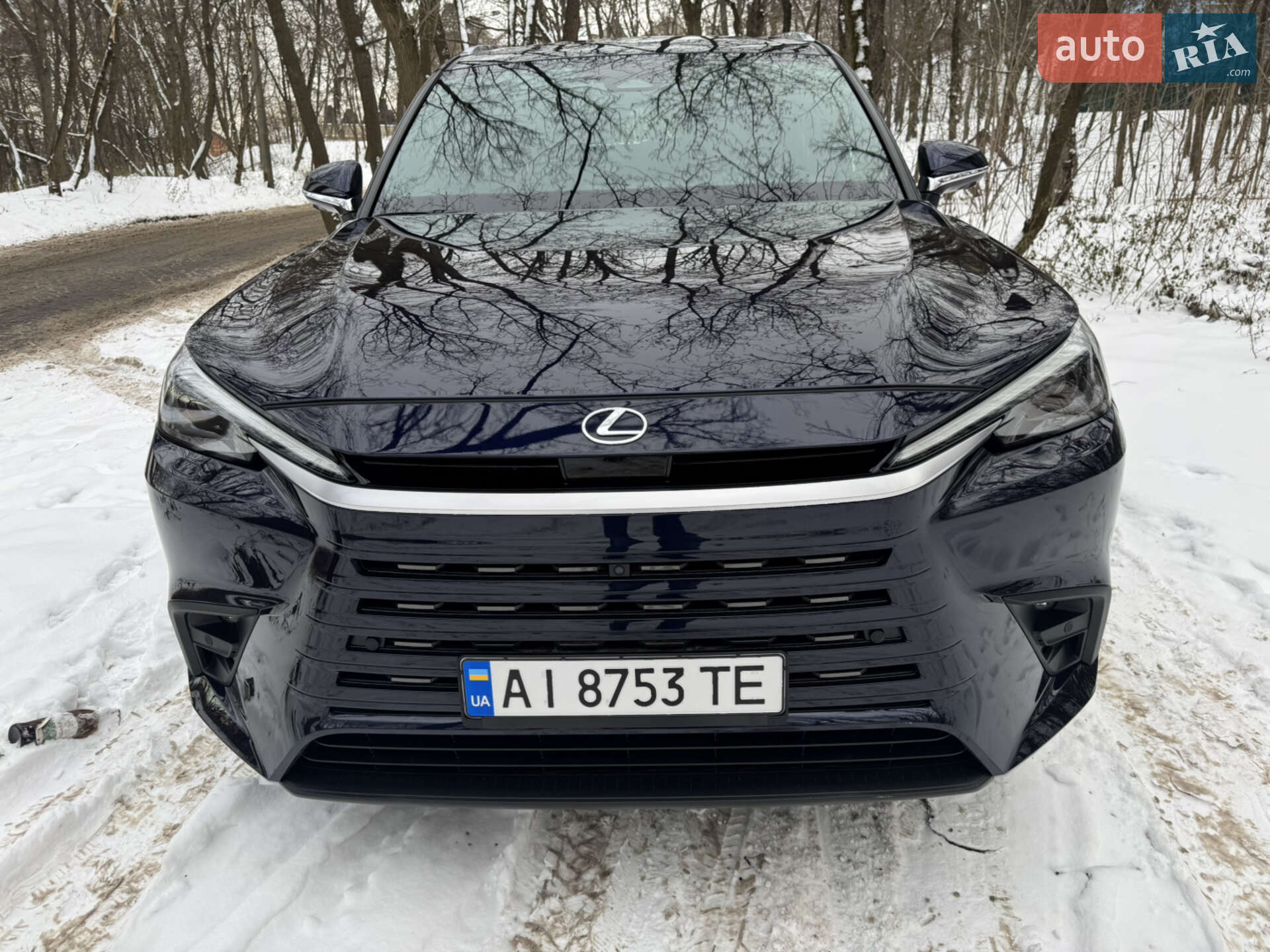 Lexus TX 2024 VIN 5TDAAAB61RS017652 фото оголошення 3 з 46