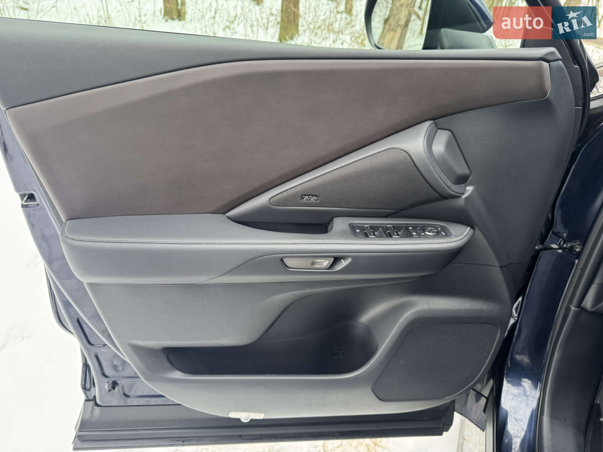 Lexus TX 2024 VIN 5TDAAAB61RS017652 фото оголошення 22 з 46