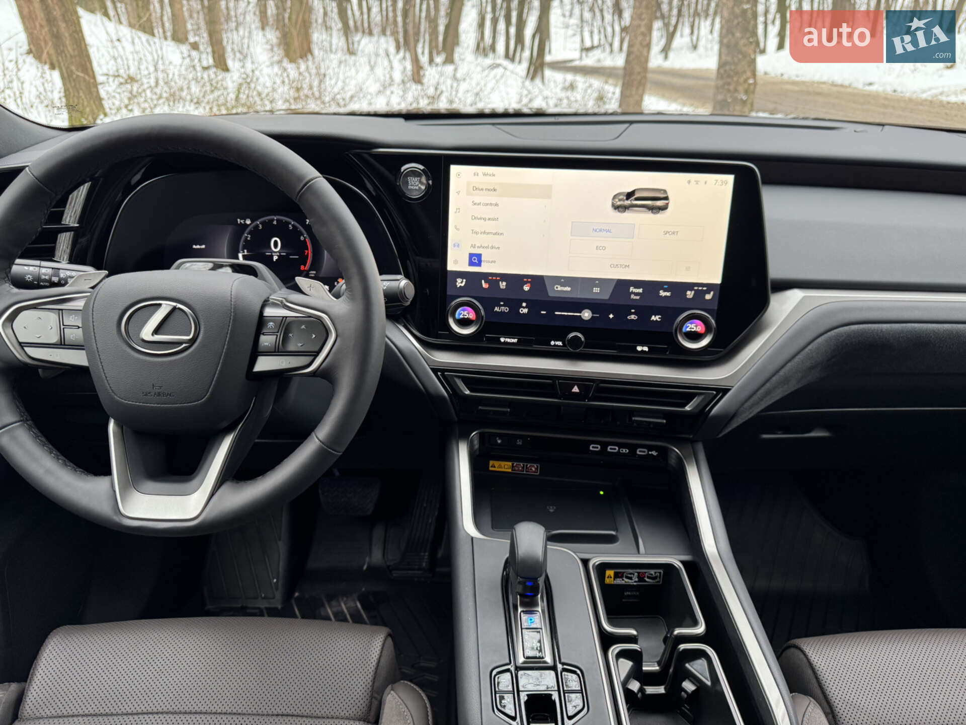Lexus TX 2024 VIN 5TDAAAB61RS017652 фото оголошення 29 з 46