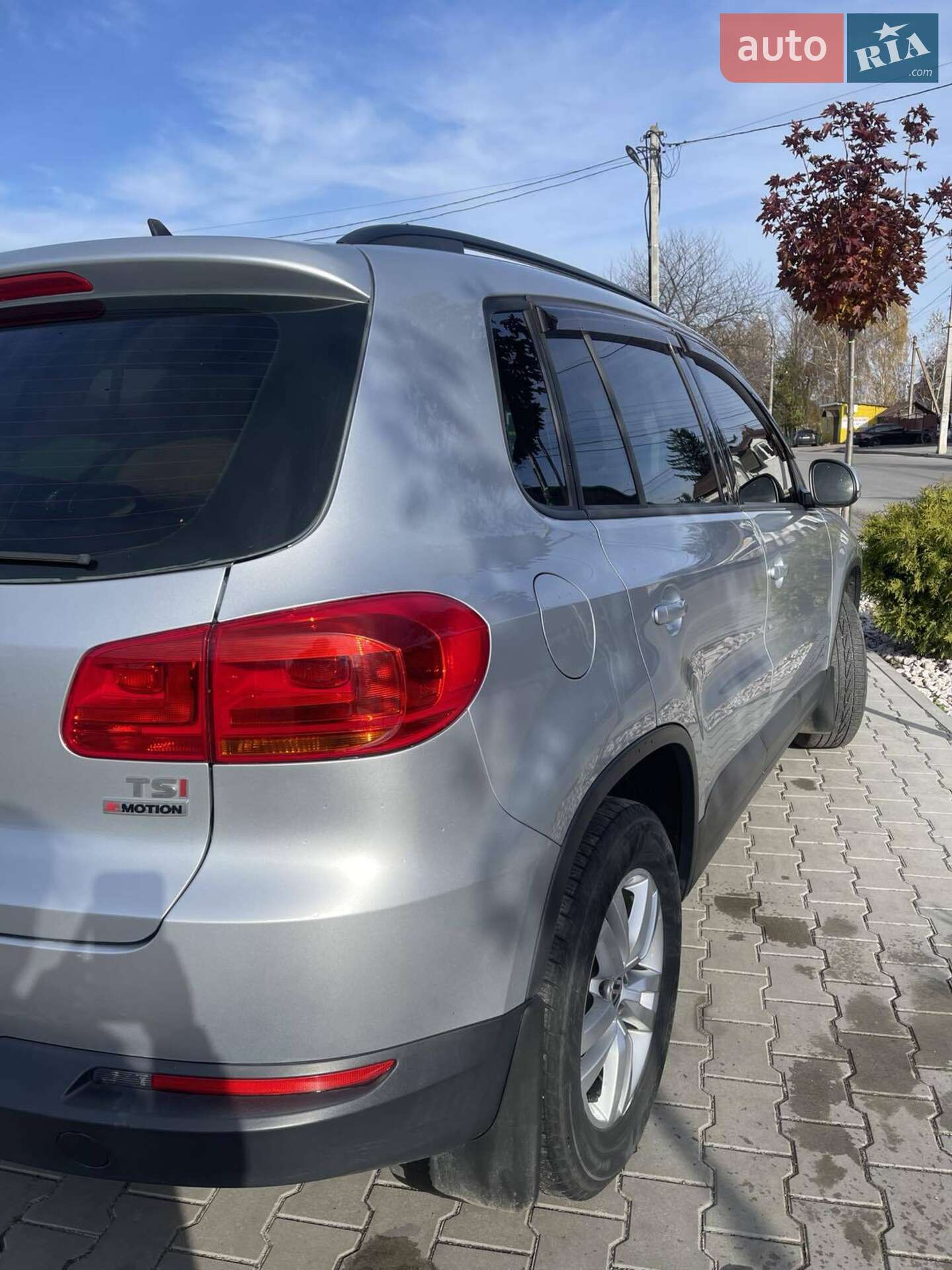 Volkswagen Tiguan 2016 VIN WVGBV7AX1HK004505 фото оголошення 7 з 8