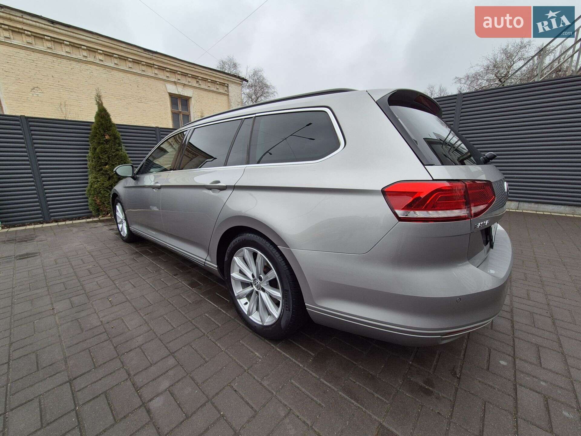 Volkswagen Passat 2015 VIN WVWZZZ3CZGE063581 фото оголошення 5 з 32