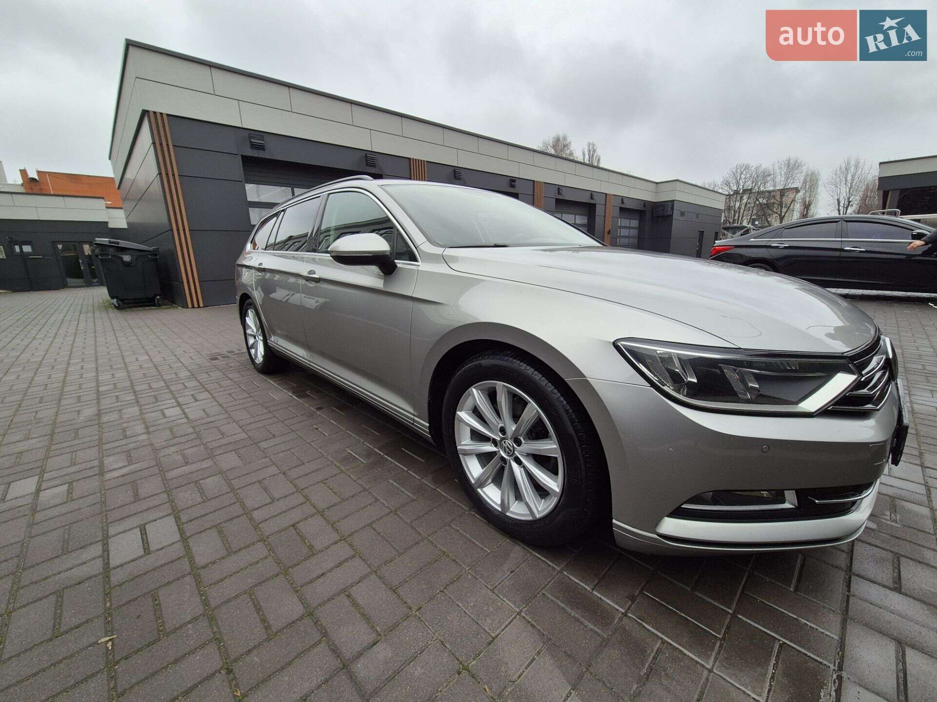 Volkswagen Passat 2015 VIN WVWZZZ3CZGE063581 фото оголошення 2 з 32
