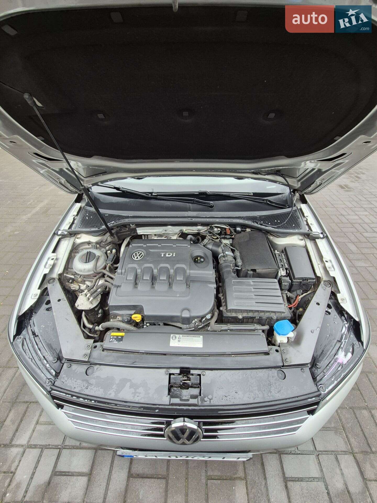 Volkswagen Passat 2015 VIN WVWZZZ3CZGE063581 фото оголошення 13 з 32