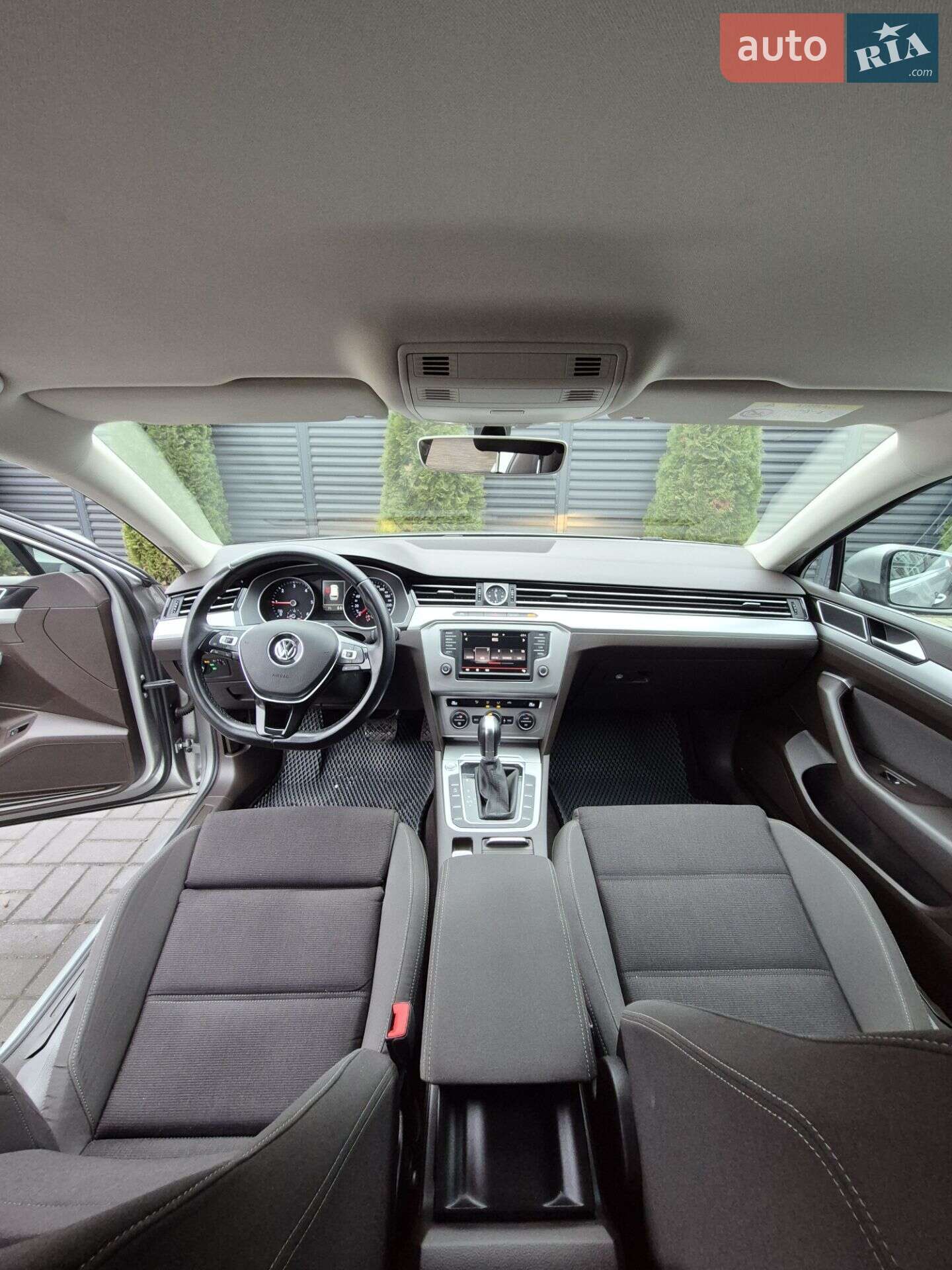 Volkswagen Passat 2015 VIN WVWZZZ3CZGE063581 фото оголошення 14 з 32