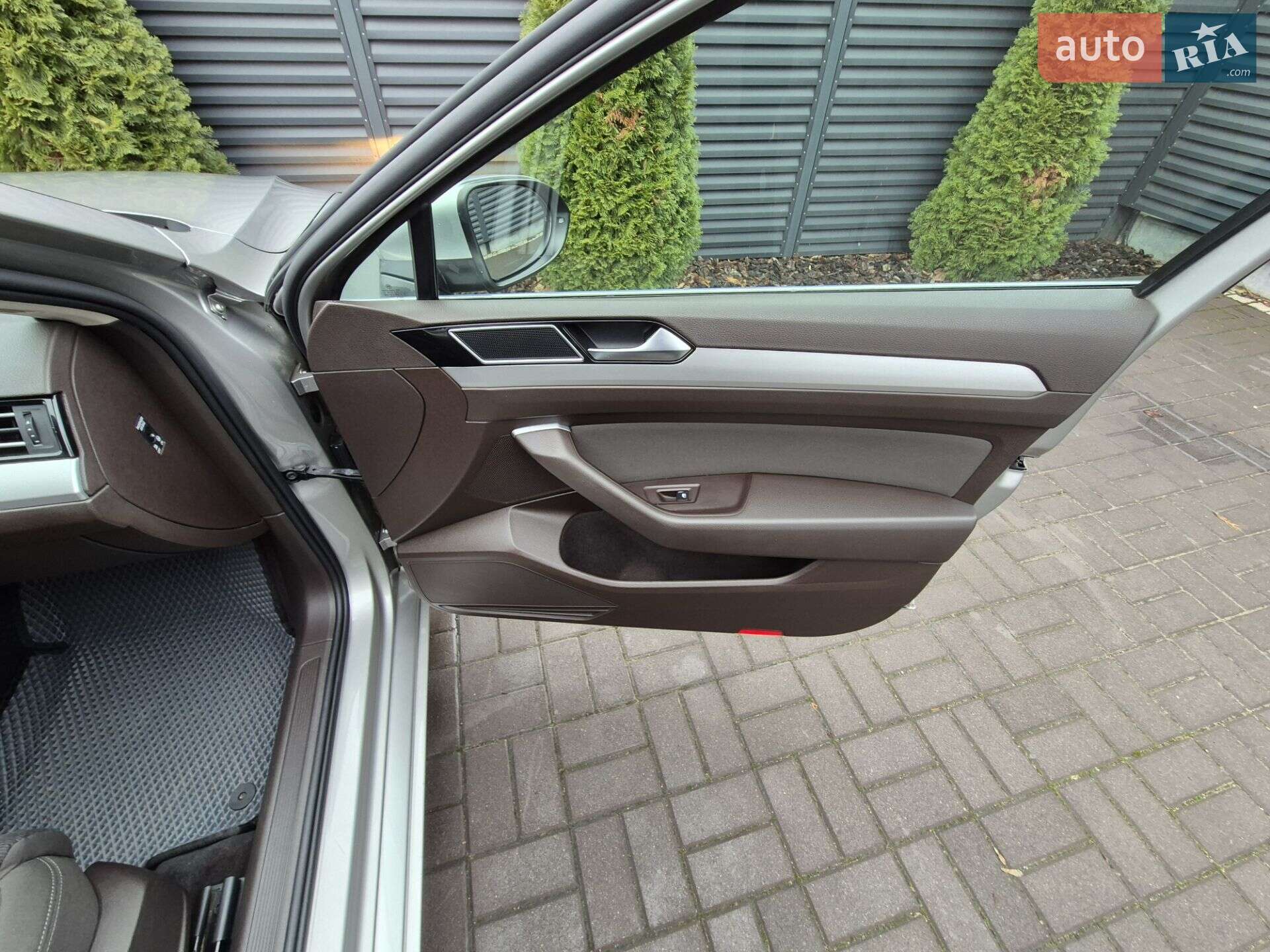 Volkswagen Passat 2015 VIN WVWZZZ3CZGE063581 фото оголошення 19 з 32