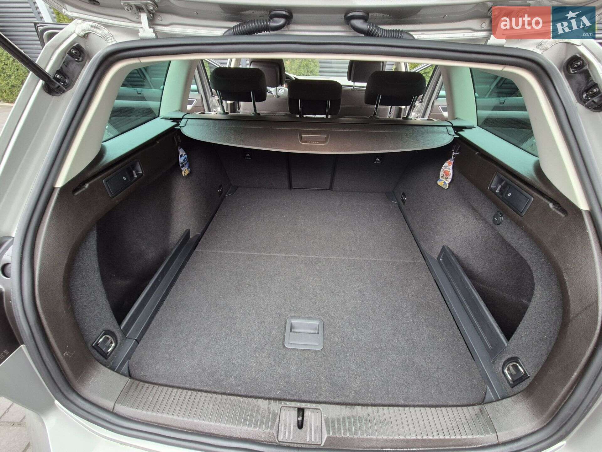 Volkswagen Passat 2015 VIN WVWZZZ3CZGE063581 фото оголошення 26 з 32