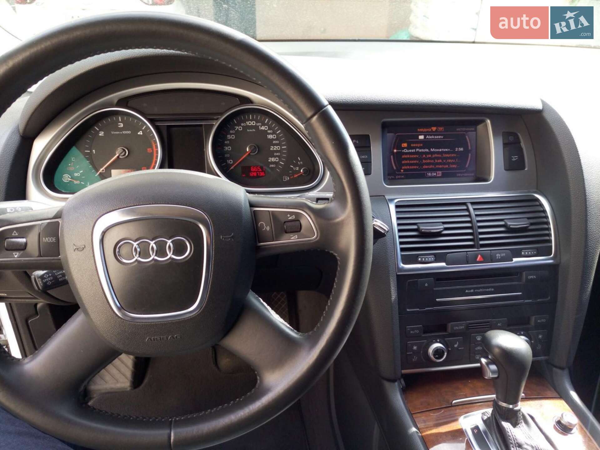 Audi Q7 2010 VIN WAUZZZ4L6BD015276 фото оголошення 11 з 22