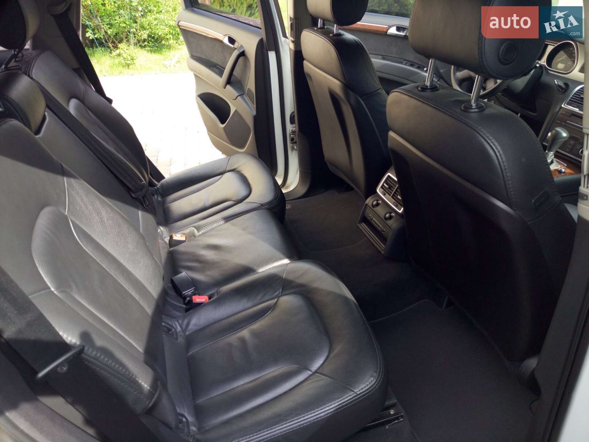 Audi Q7 2010 VIN WAUZZZ4L6BD015276 фото оголошення 18 з 22