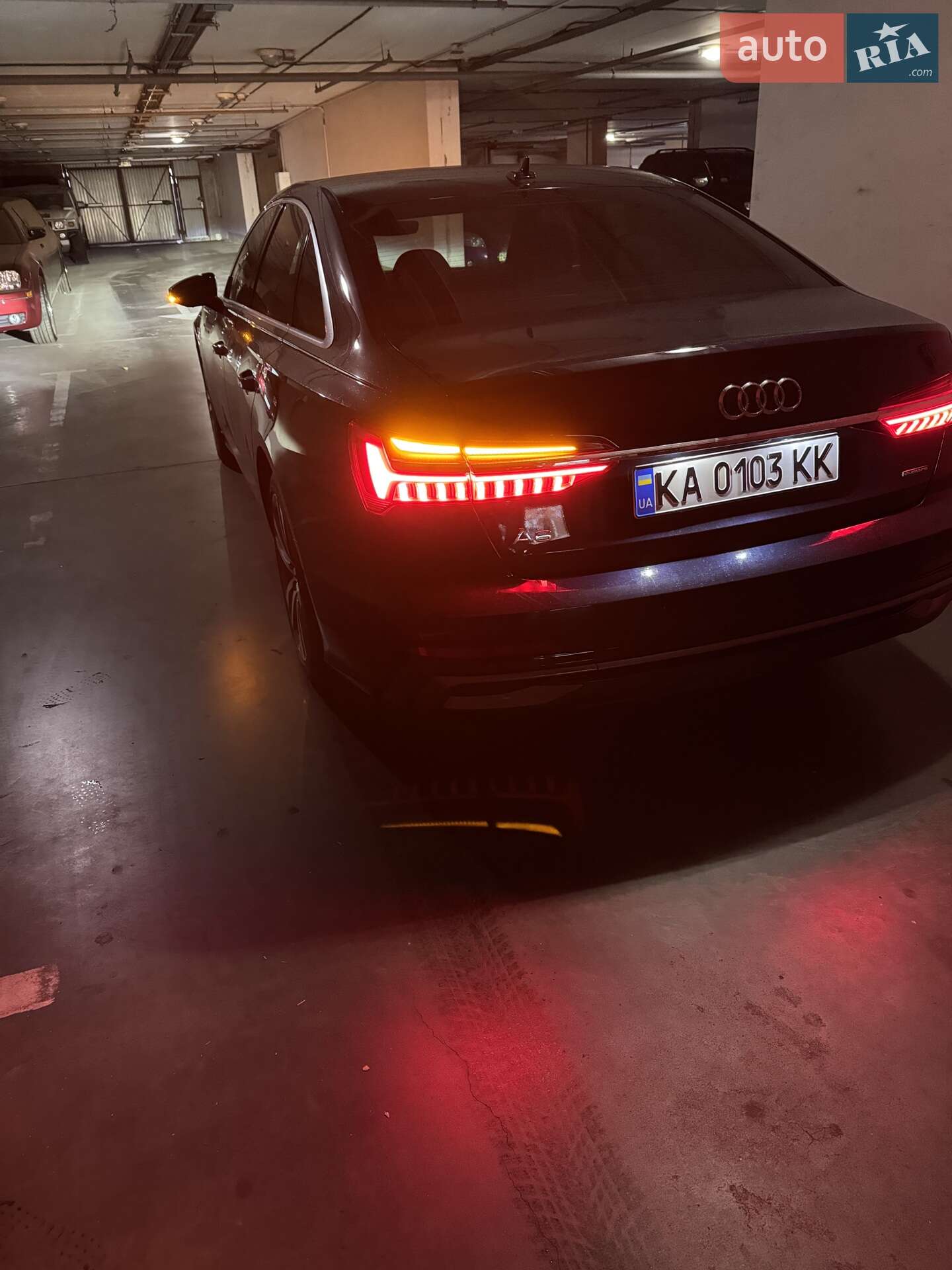 Audi A6 2022 VIN WAUL2BF28NN035260 фото оголошення 3 з 16