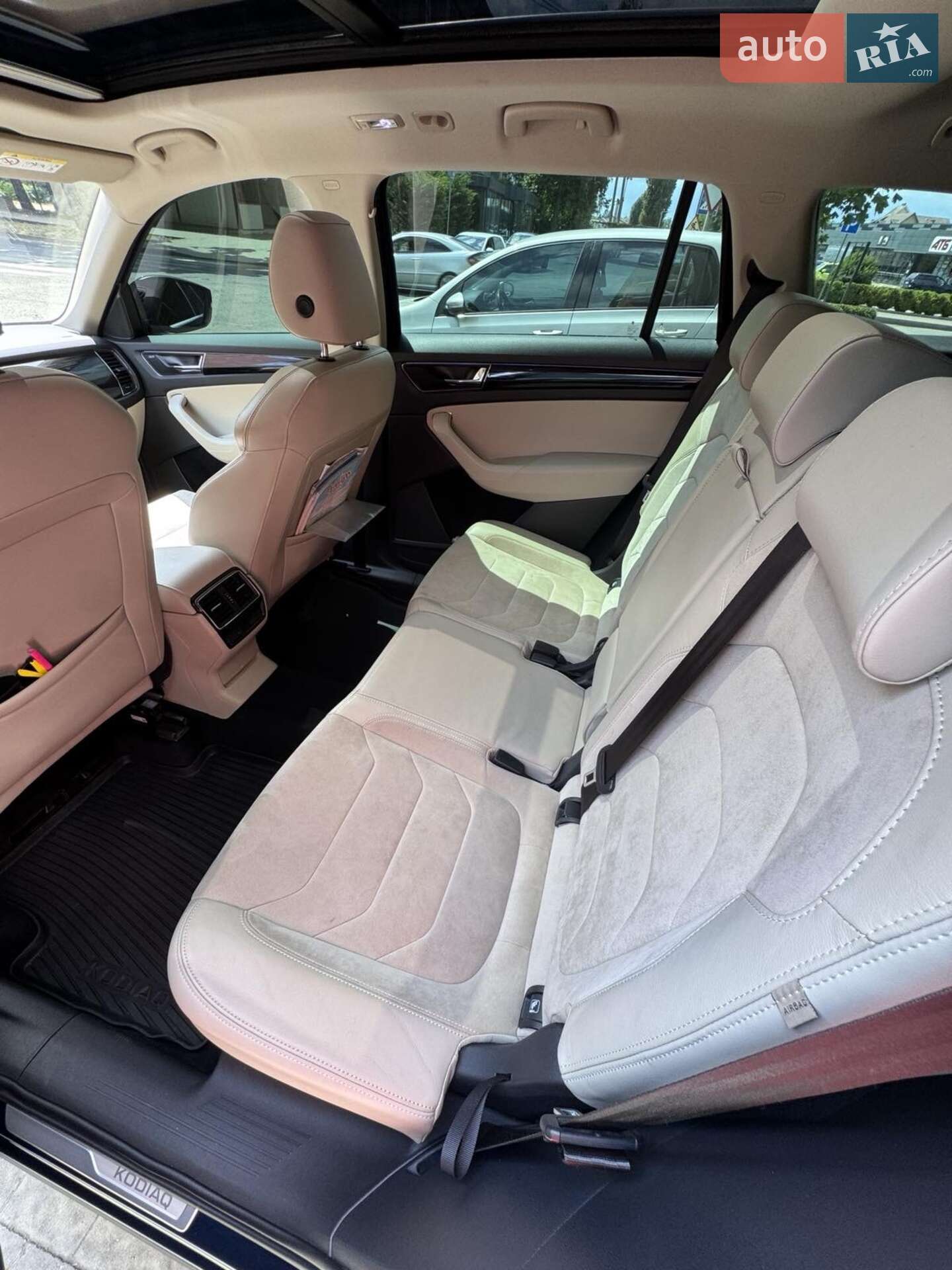 Skoda Kodiaq 2017 VIN TMBJJ9NS0J8018274 фото оголошення 4 з 14