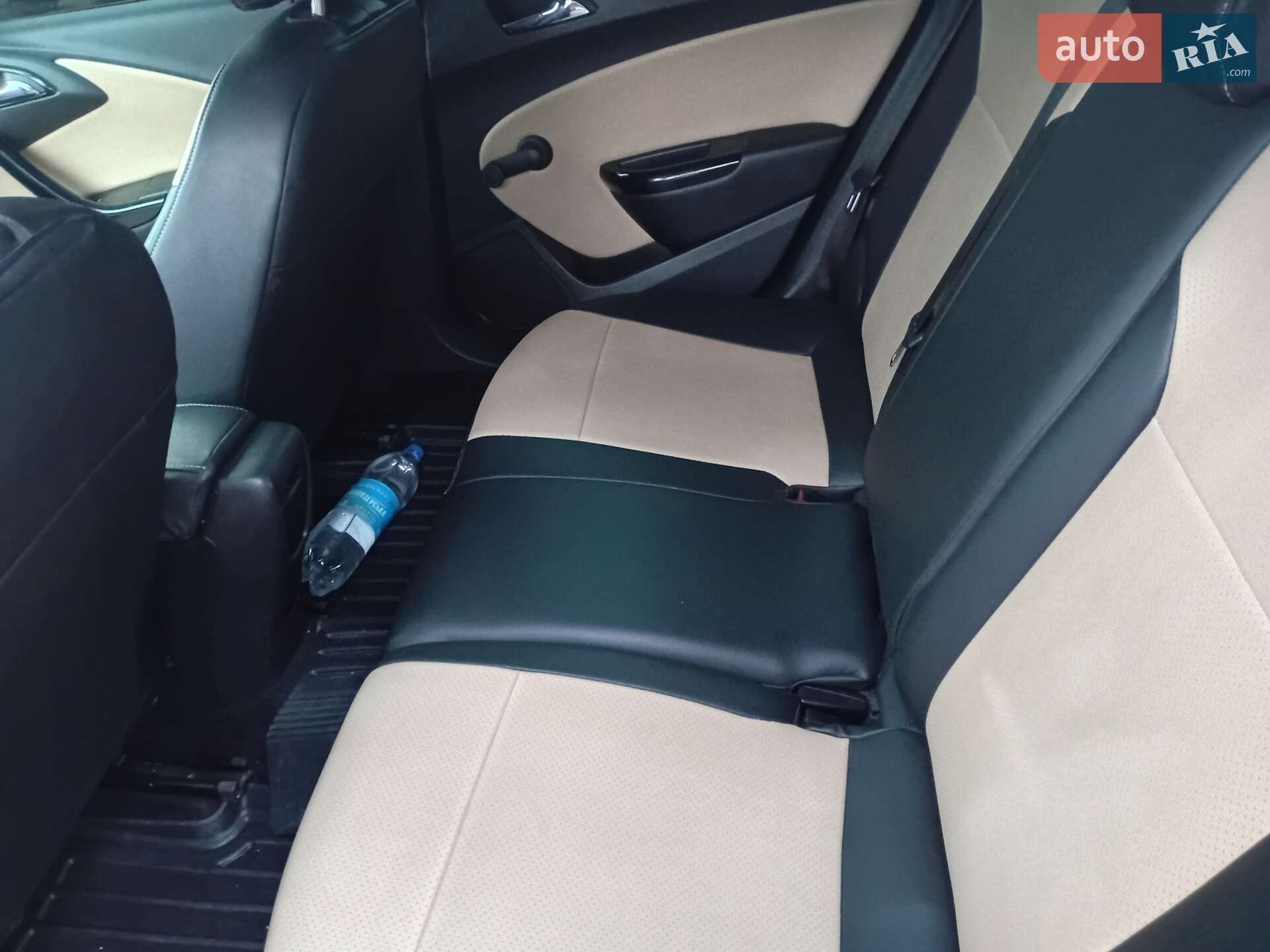 Opel Astra 2011 VIN W0LPD8EF5C8015628 фото оголошення 7 з 9