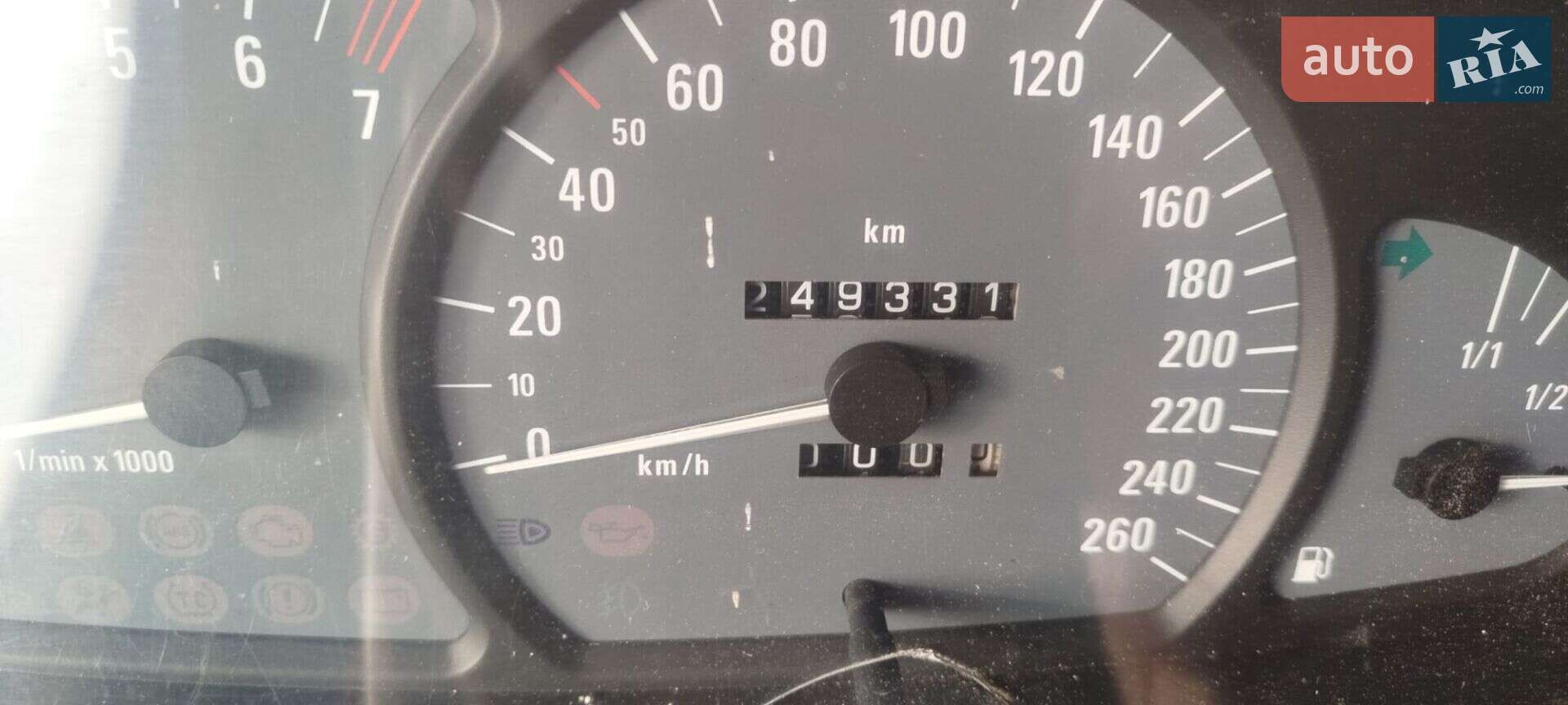 Opel Omega 2000 VIN W0L0VBM6911073783 фото оголошення 8 з 21