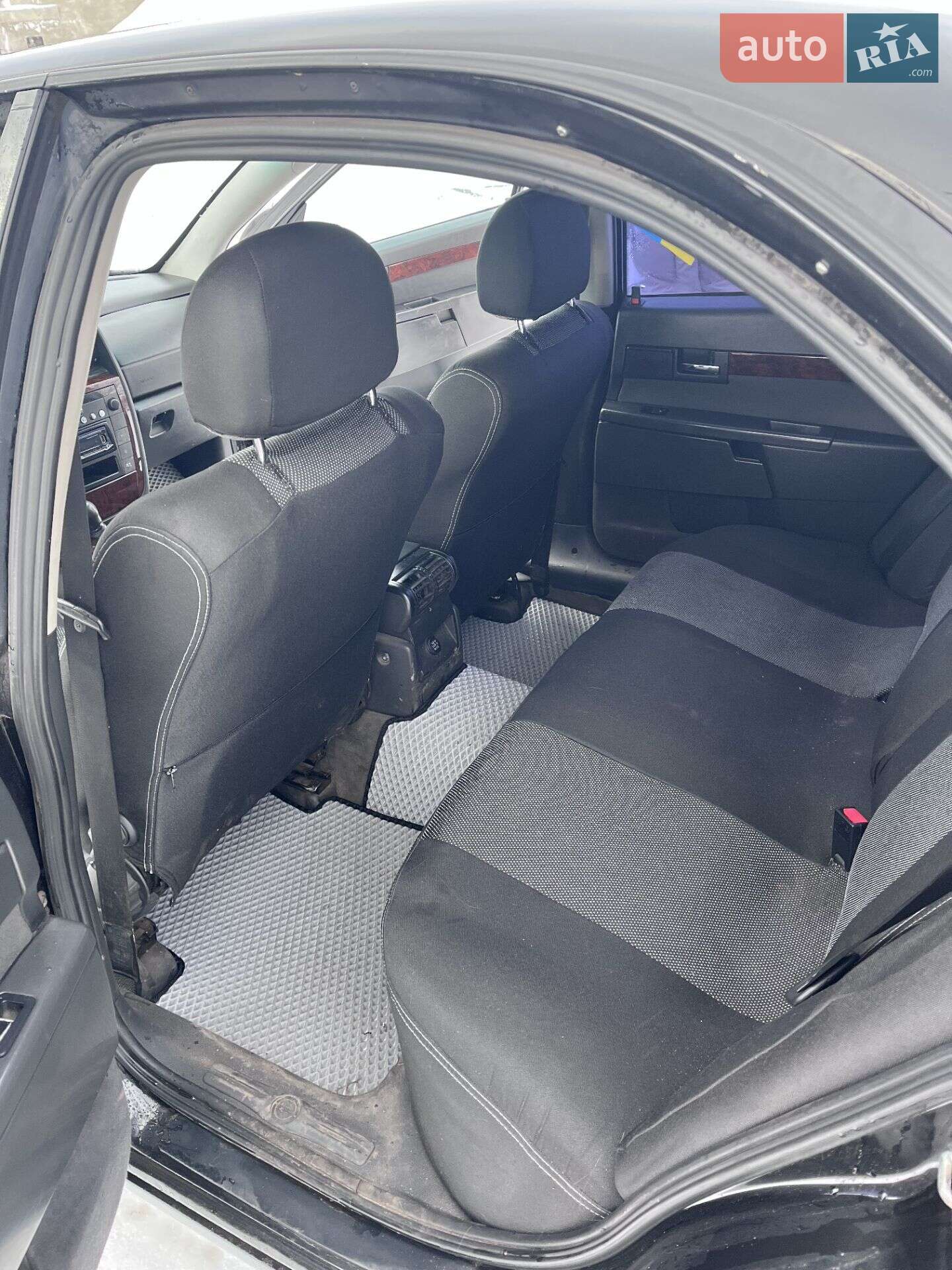 Opel Omega 2000 VIN W0L0VBM6911073783 фото оголошення 15 з 21