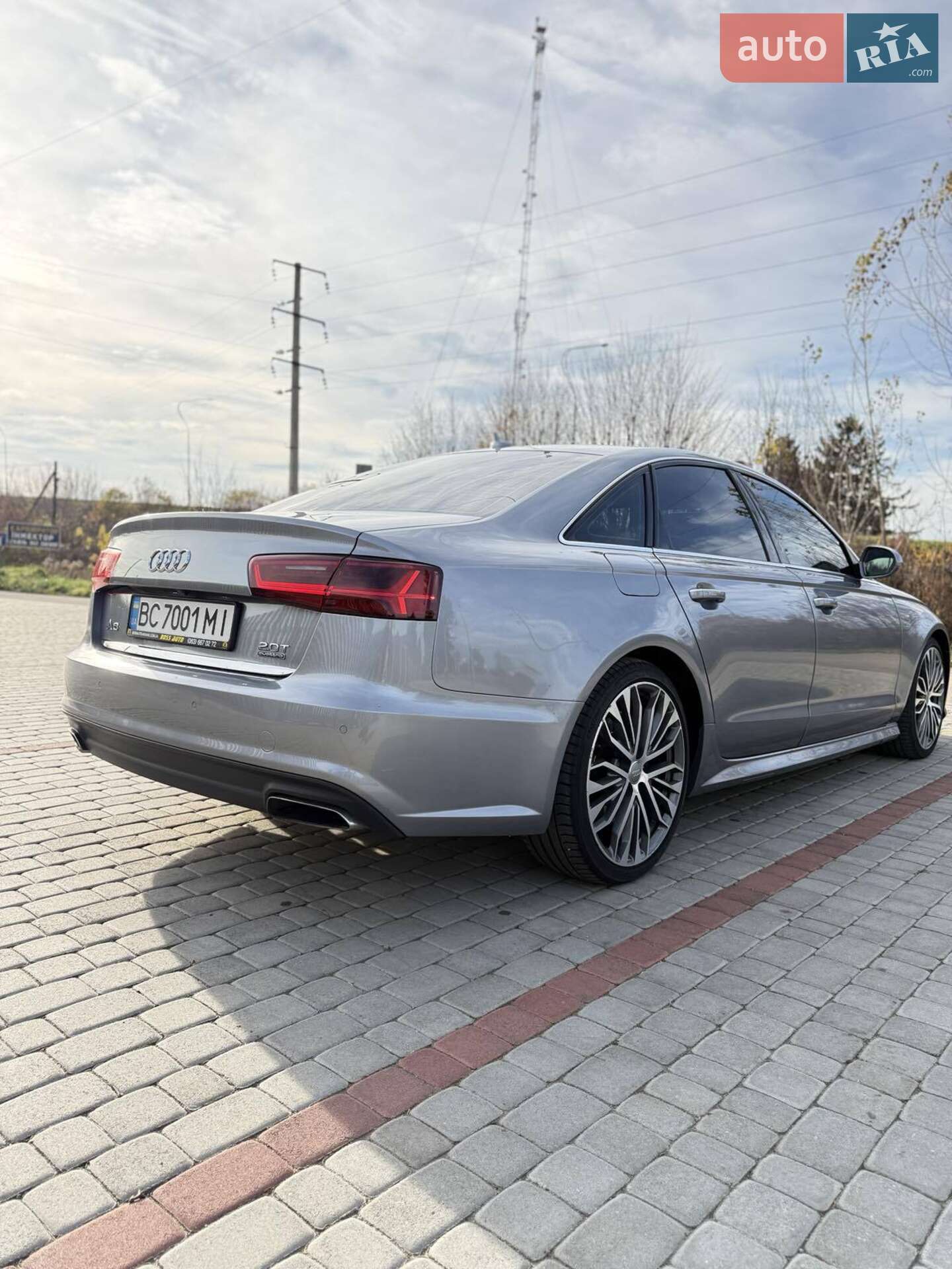 Audi A6 2016 VIN WAUG8AFC7HN015492 фото оголошення 9 з 35