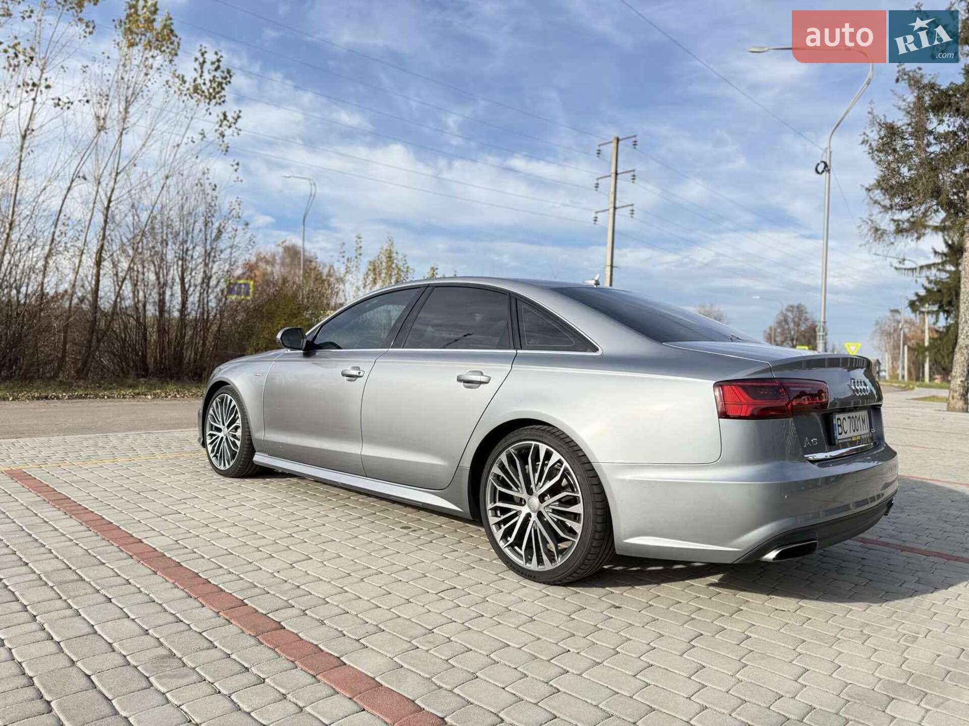 Audi A6 2016 VIN WAUG8AFC7HN015492 фото оголошення 13 з 35
