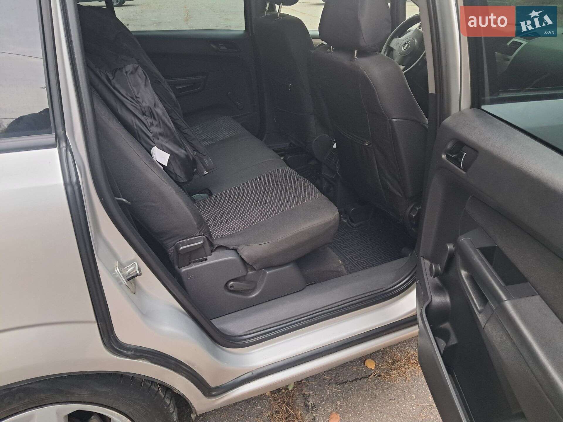 Opel Zafira 2008 VIN Y6D0AHM758G196242 фото оголошення 4 з 15