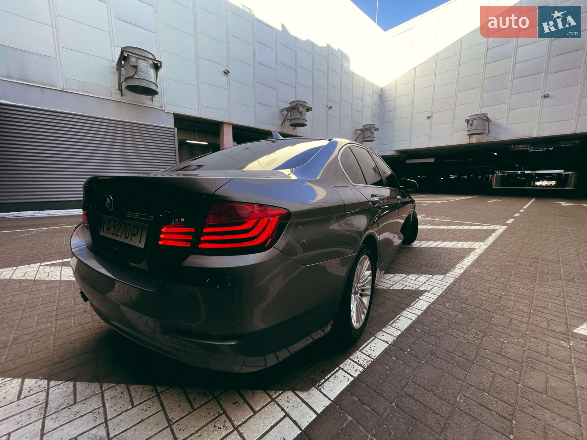 BMW 5 Series 2014 VIN WBA5B9100ED565767 фото оголошення 11 з 30