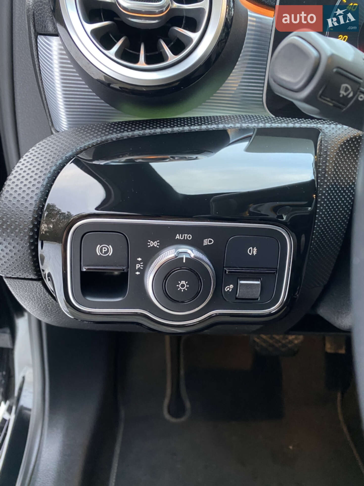 Mercedes-Benz A-Class 2019 VIN WDD3G4EB6LW037703 фото оголошення 29 з 84