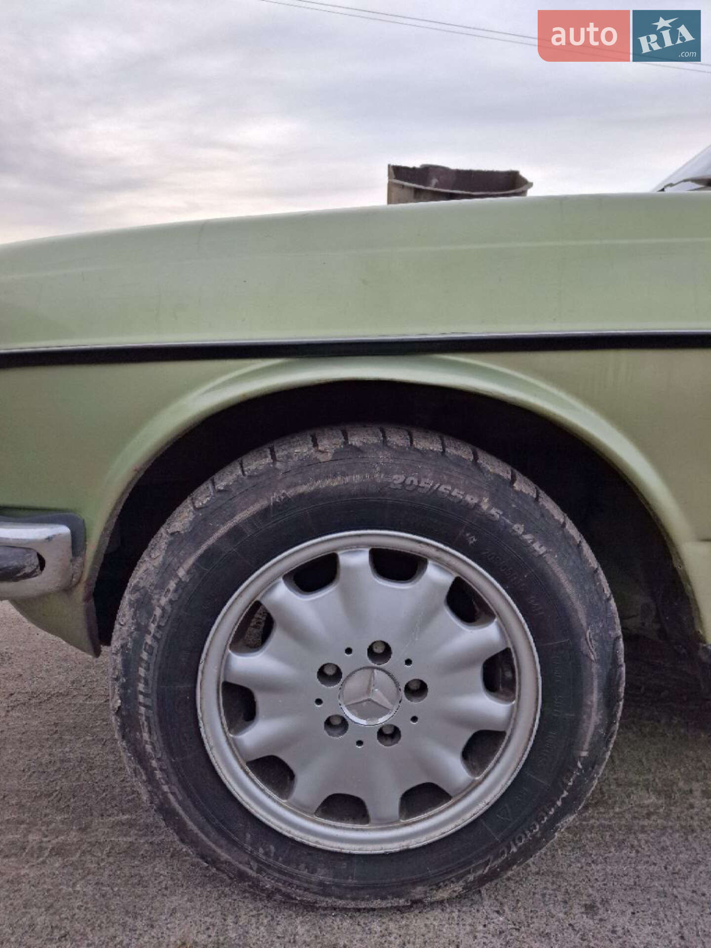 Mercedes-Benz E-Class 1982 VIN WDB12303310099235 фото оголошення 9 з 14