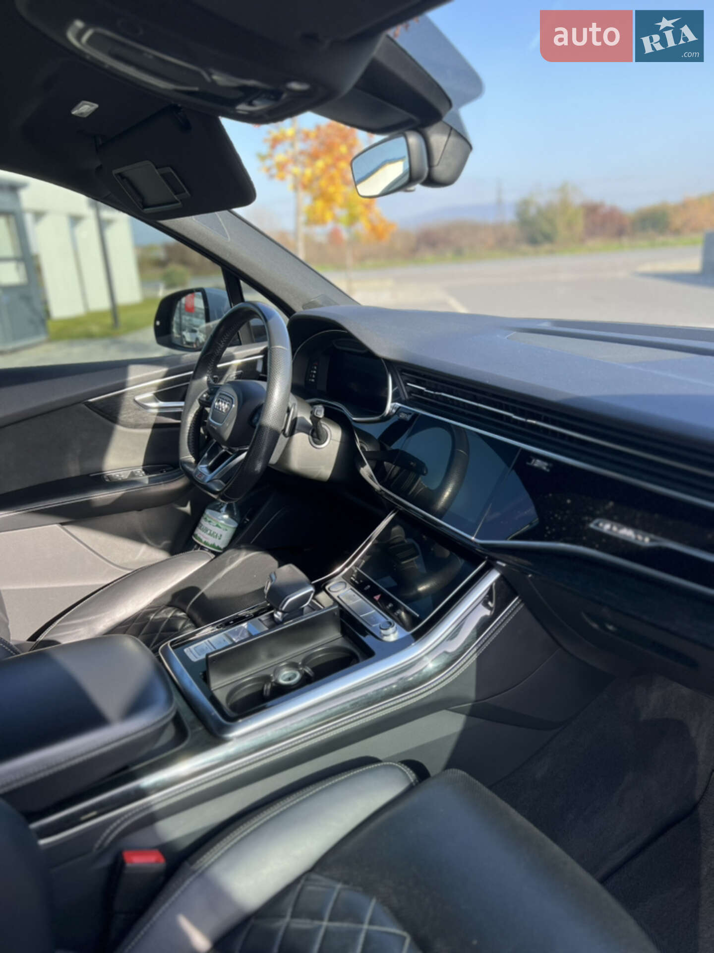 Audi Q7 2020 VIN WAUZZZ4M4LD012421 фото оголошення 20 з 33